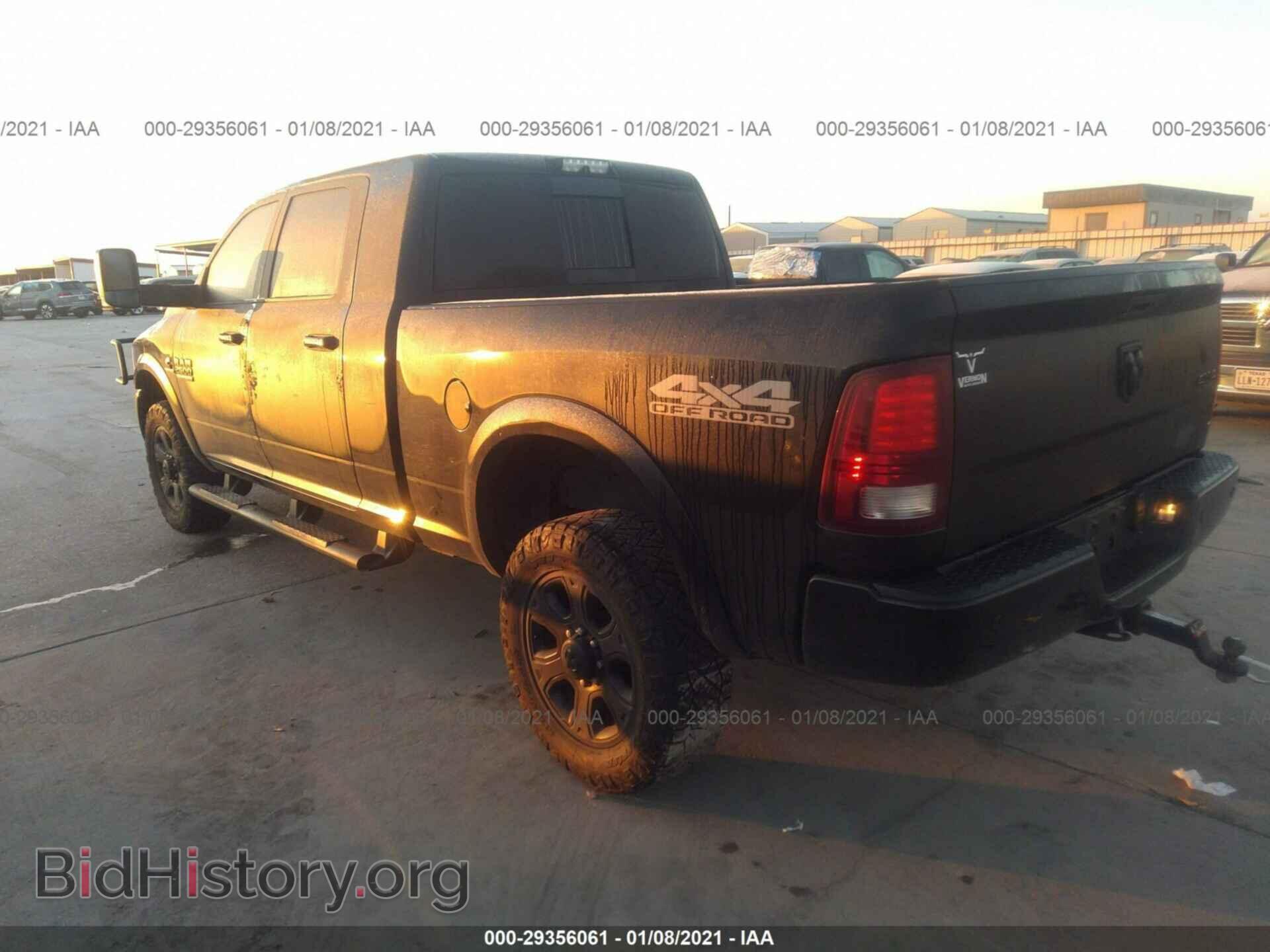 2017 RAM 2500 - VIN: 3C6UR5NL3HG621044 - Фото 3