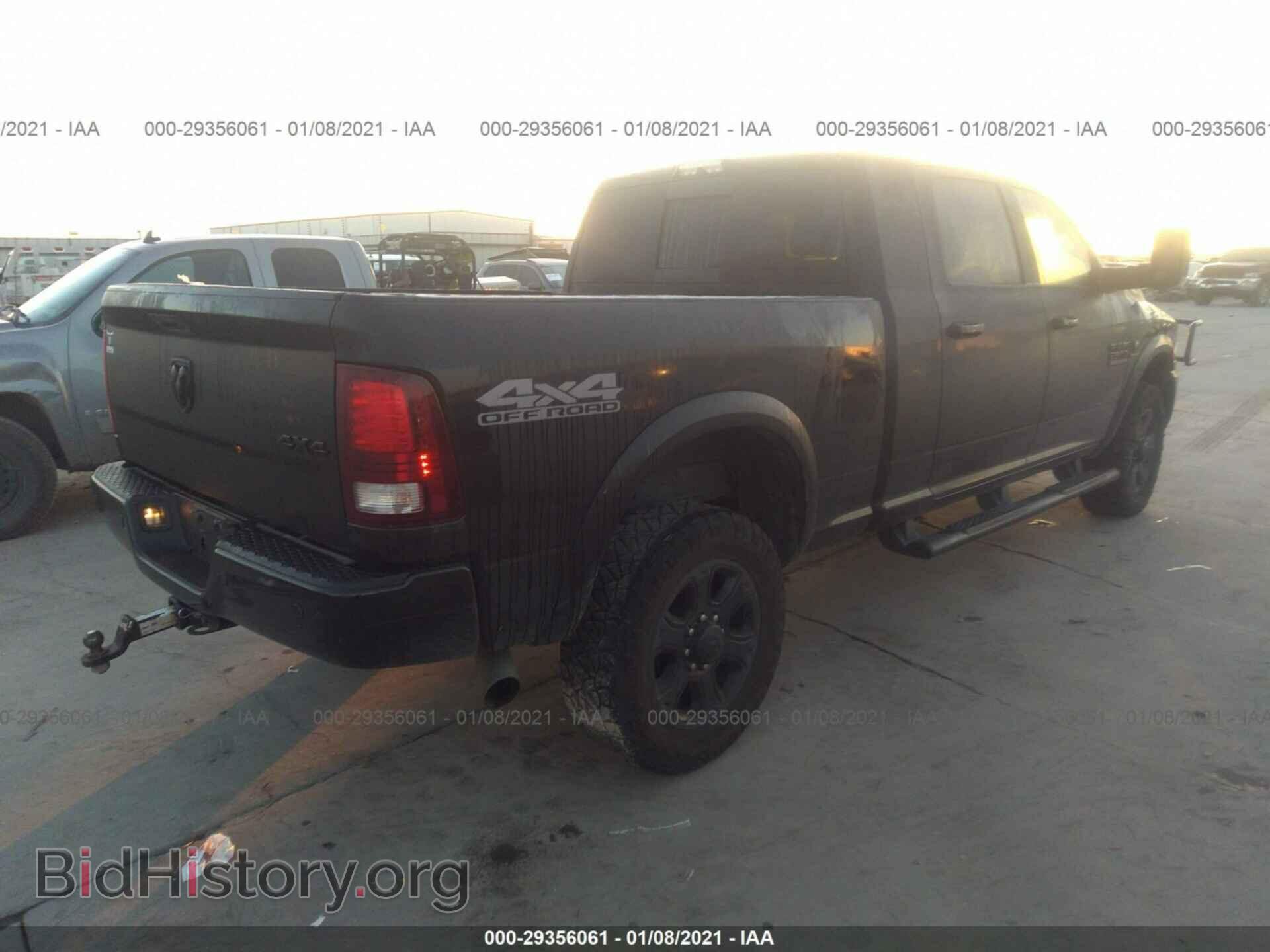 2017 RAM 2500 - VIN: 3C6UR5NL3HG621044 - Фото 4