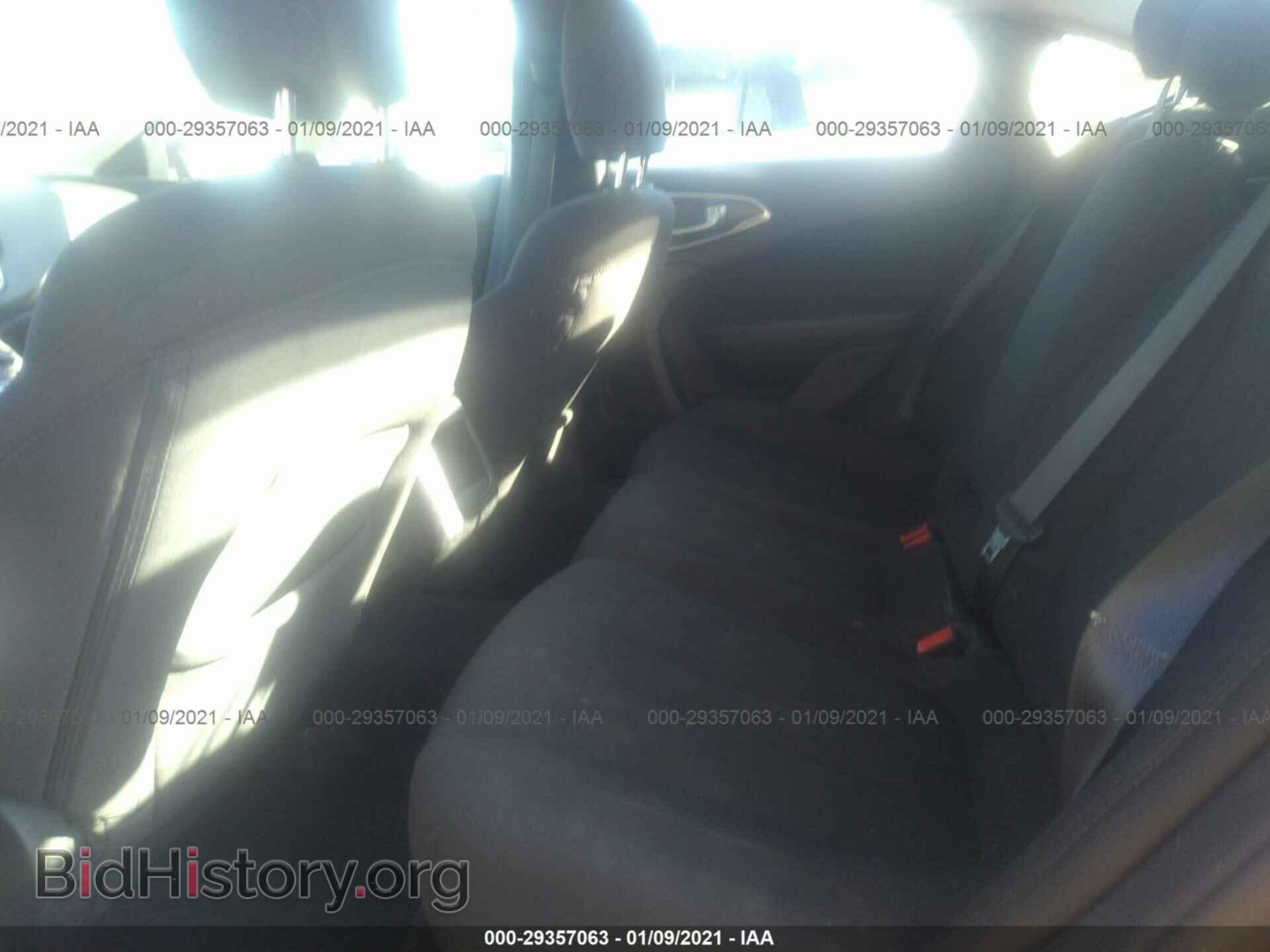 2016 CHRYSLER 200 - VIN: 1C3CCCAB7GN129604 - Photo 8