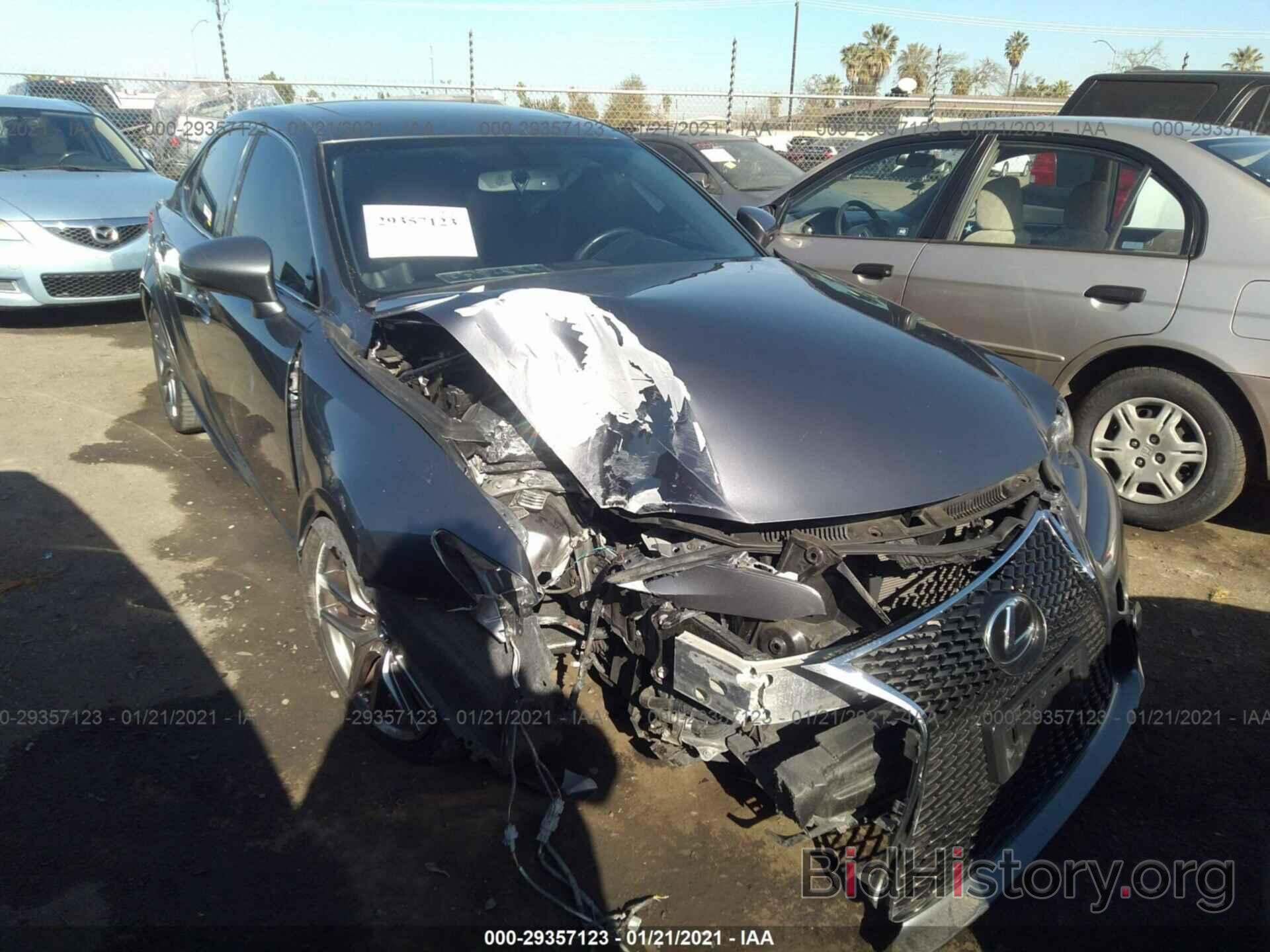 Photo JTHBA1D20G5031543 - LEXUS IS 200T 2016