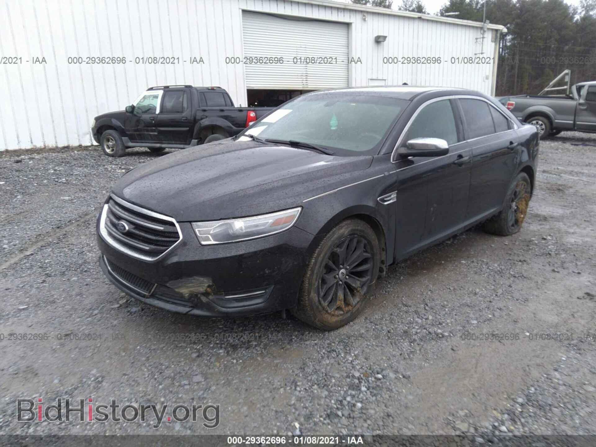 2013 FORD TAURUS - VIN: 1FAHP2F80DG233807 - Фото 2