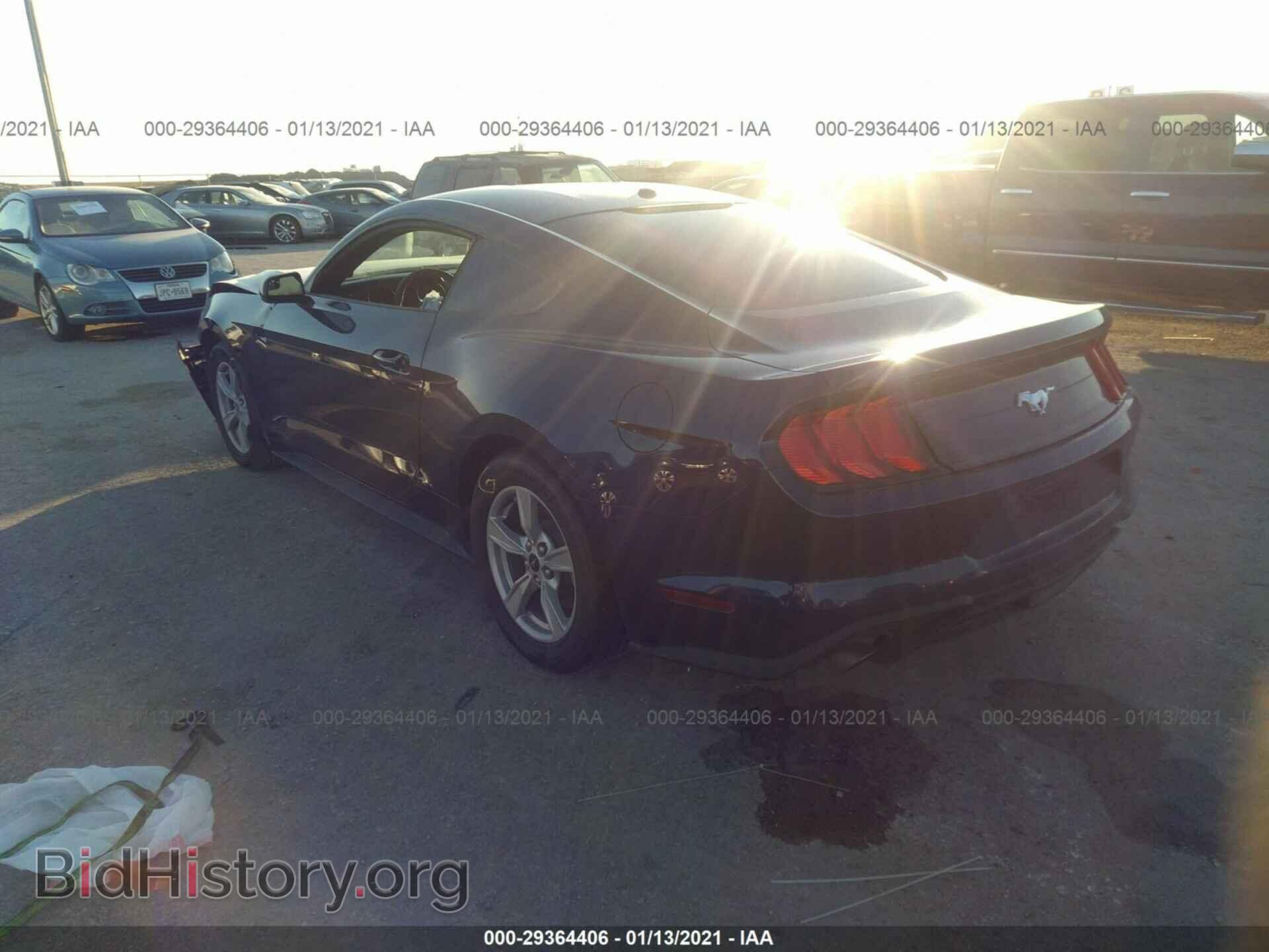 2020 FORD MUSTANG - VIN: 1FA6P8THXL5108564 - Фото 3