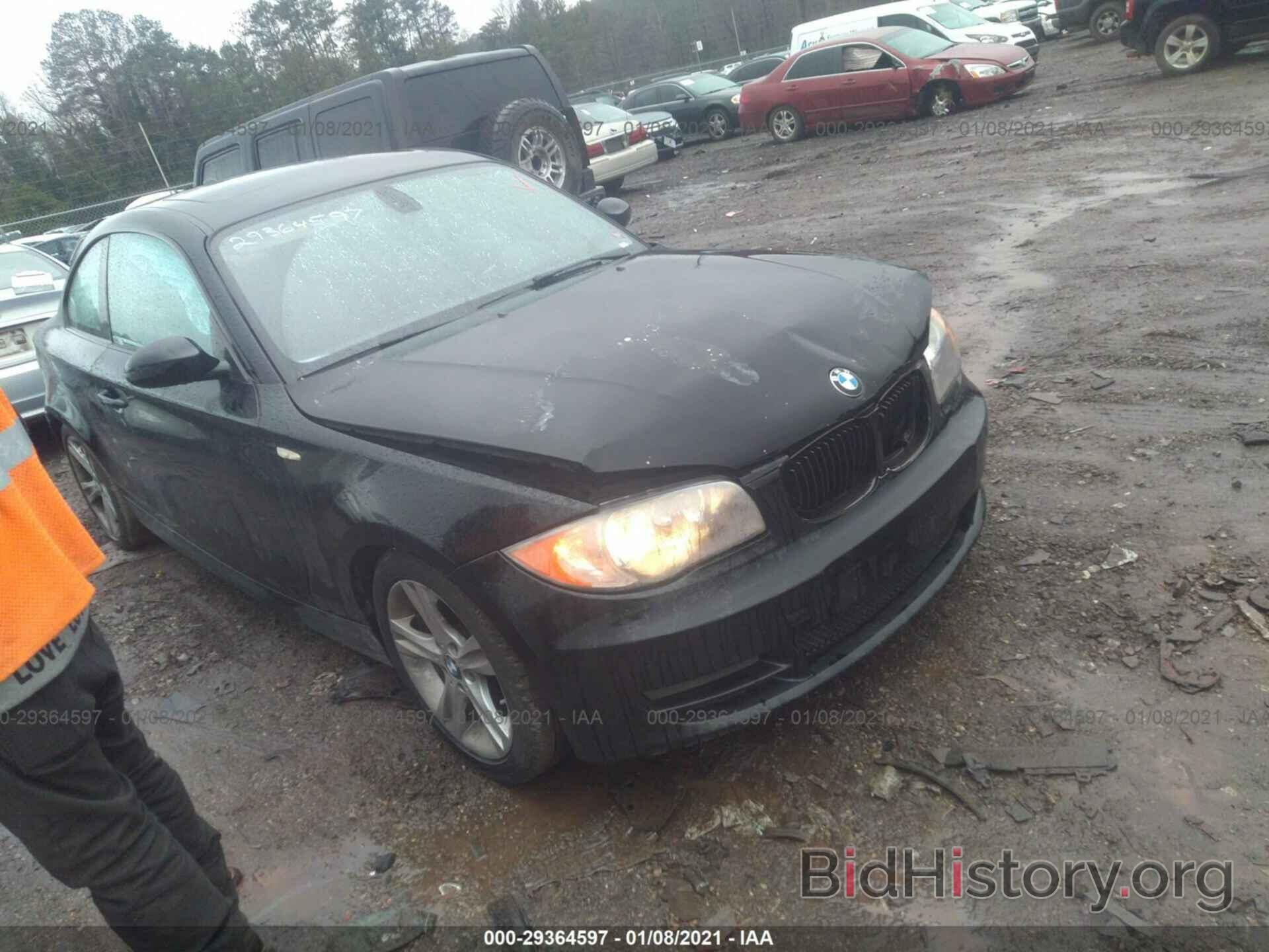 Photo WBAUP73539VF07181 - BMW 1 SERIES 2009