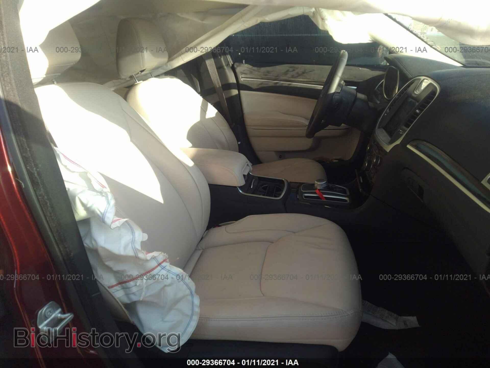 2017 CHRYSLER 300 - VIN: 2C3CCAAG6HH511990 - Фото 5
