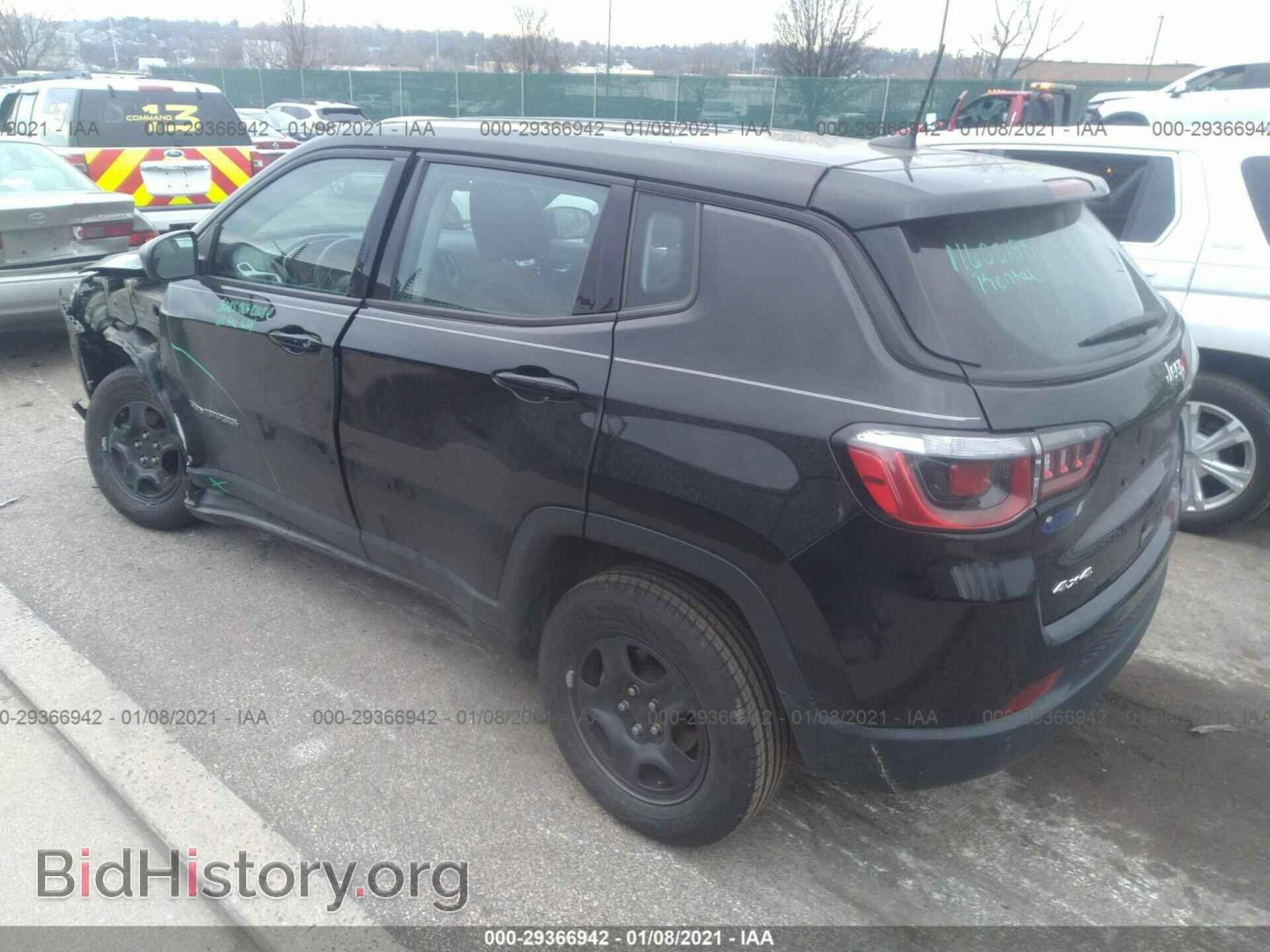 2018 JEEP COMPASS - VIN: 3C4NJDAB7JT272852 - Фото 3
