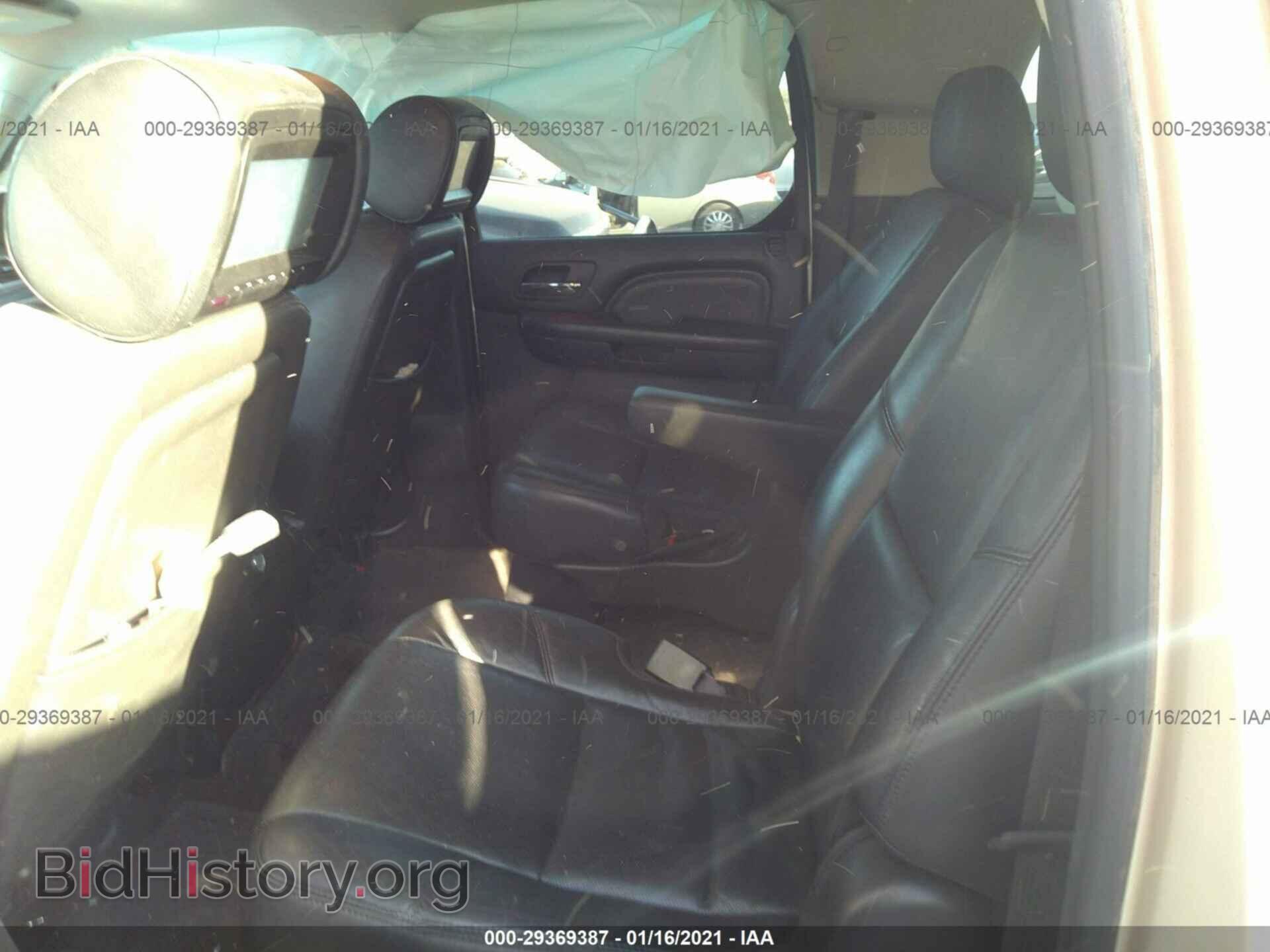 2011 CADILLAC ESCALADE ESV - VIN: 1GYS4JEF1BR395900 - Photo 8