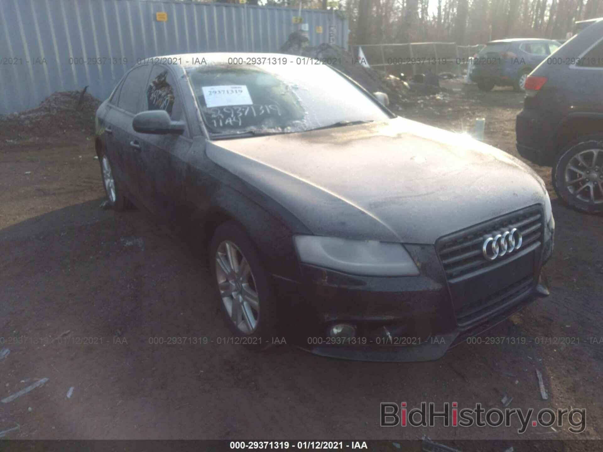 Photo WAUAFAFLXBN038638 - AUDI A4 2011