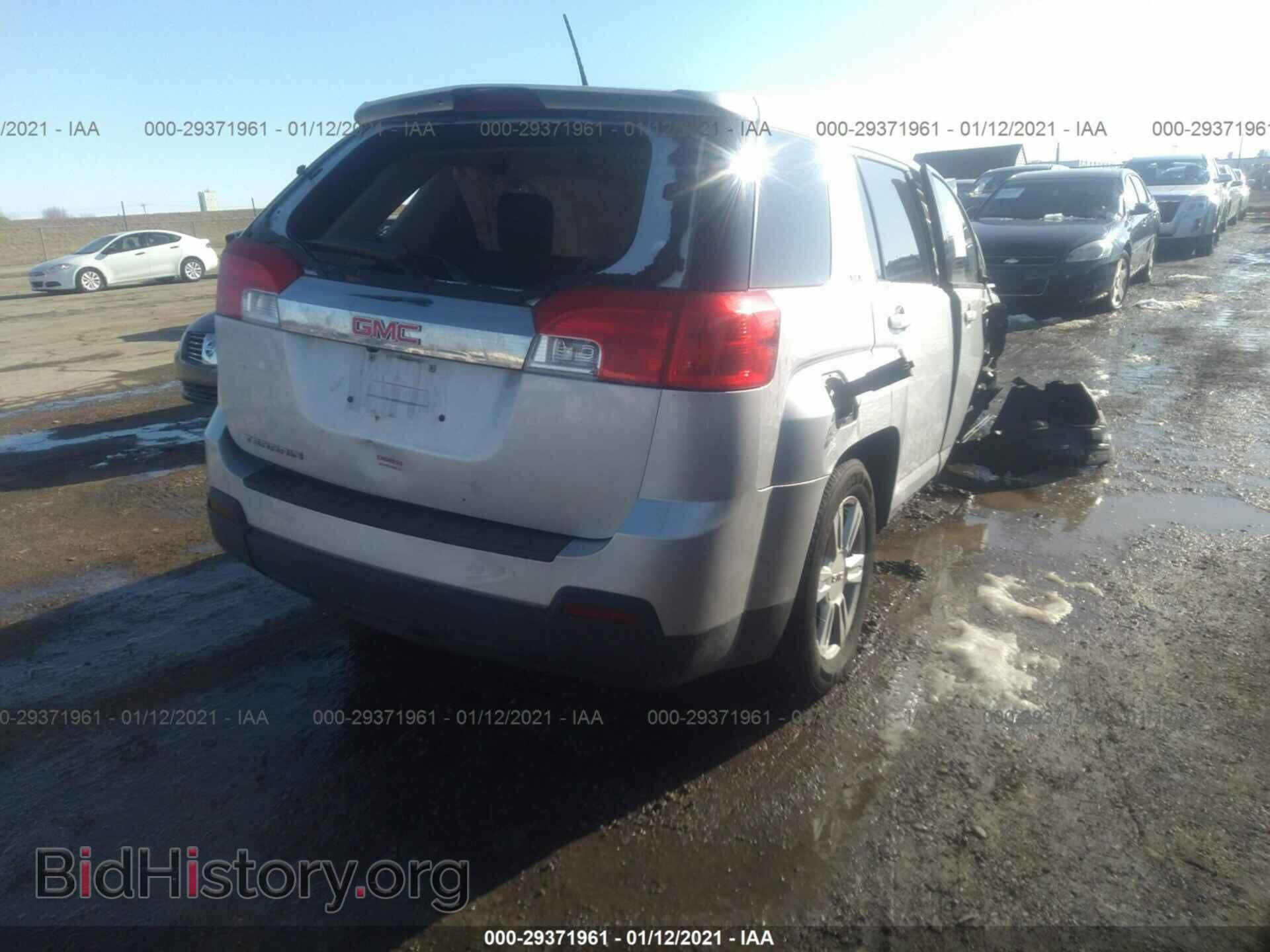 2014 GMC TERRAIN - VIN: 2GKALREK6E6144066 - Photo 4