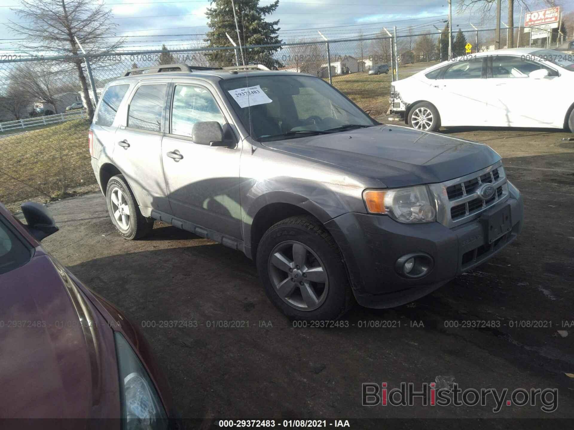 Photo 1FMCU93G59KA11670 - FORD ESCAPE 2009