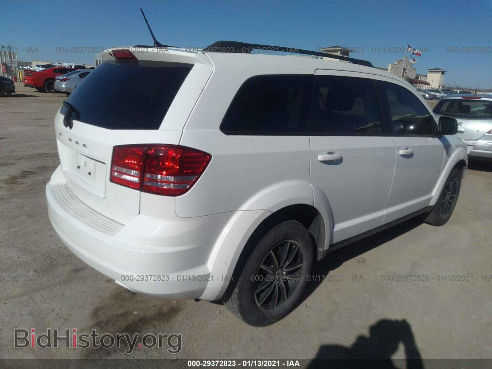 2018 DODGE JOURNEY - VIN: 3C4PDCAB8JT249400 - Фото 4