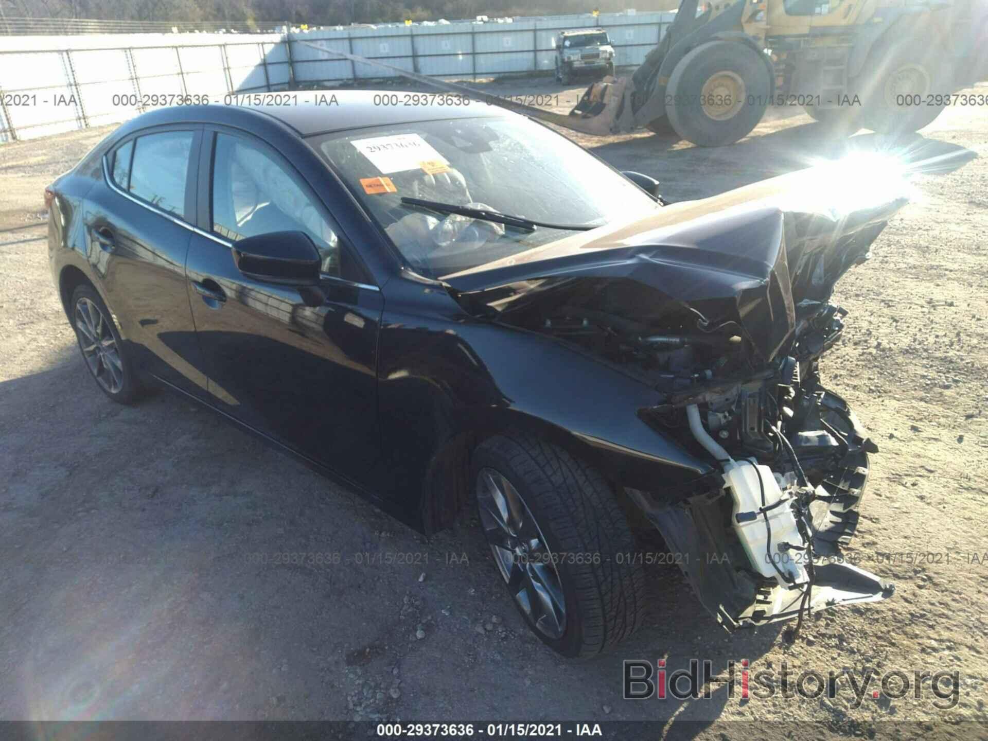 Photo 3MZBN1V36JM243102 - MAZDA MAZDA3 4-DOOR 2018