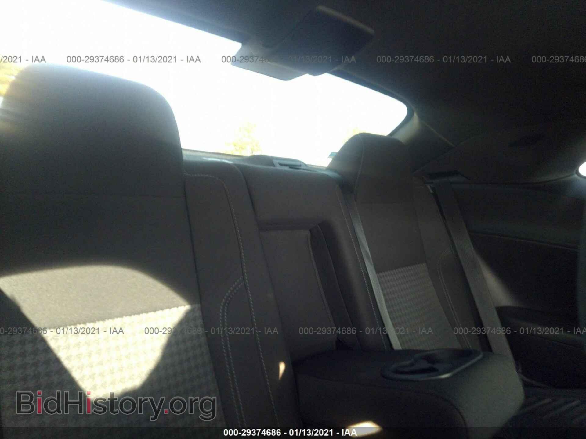 2018 DODGE CHALLENGER - VIN: 2C3CDZAG9JH321716 - Photo 8