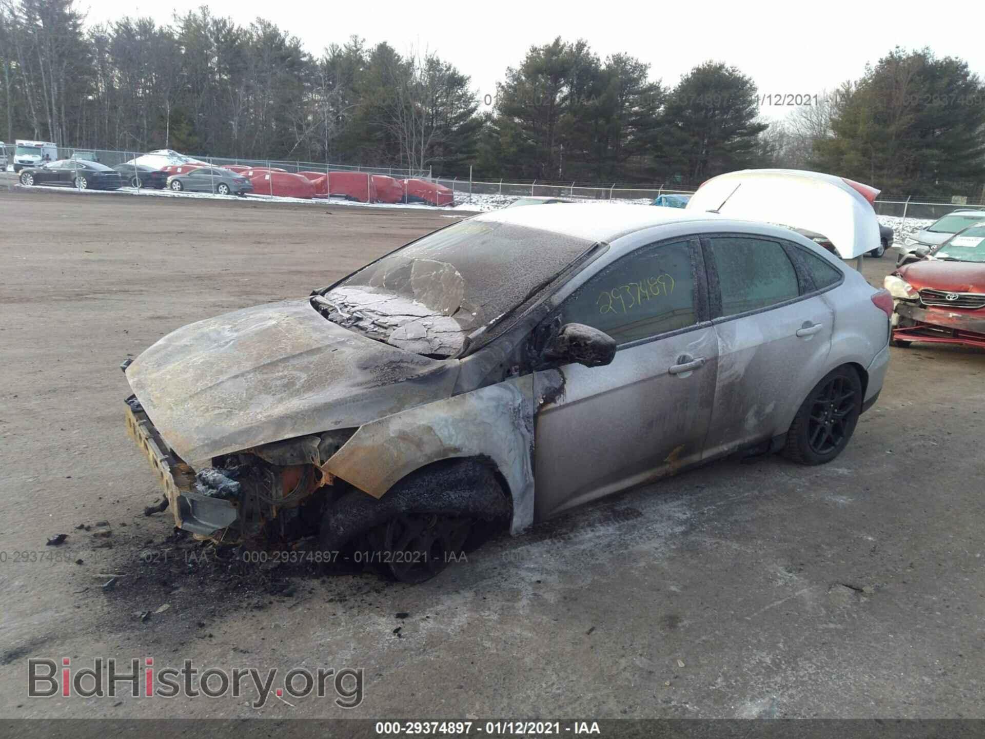 2016 FORD FOCUS - VIN: 1FADP3FE2GL260819 - Фото 2