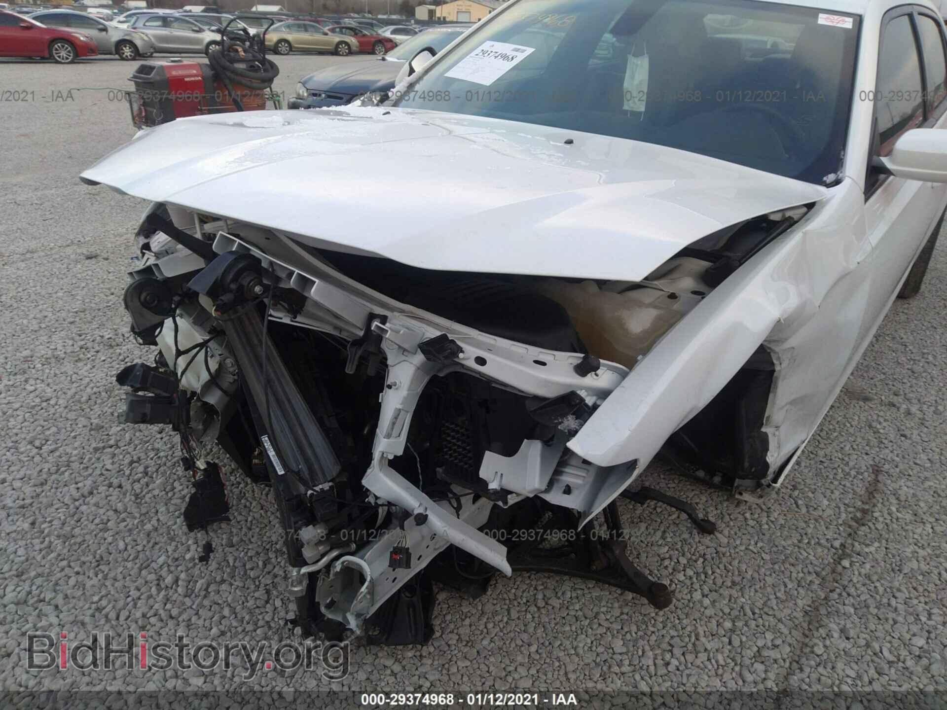 2017 CHRYSLER 300 - VIN: 2C3CCAGG4HH544400 - Фото 6