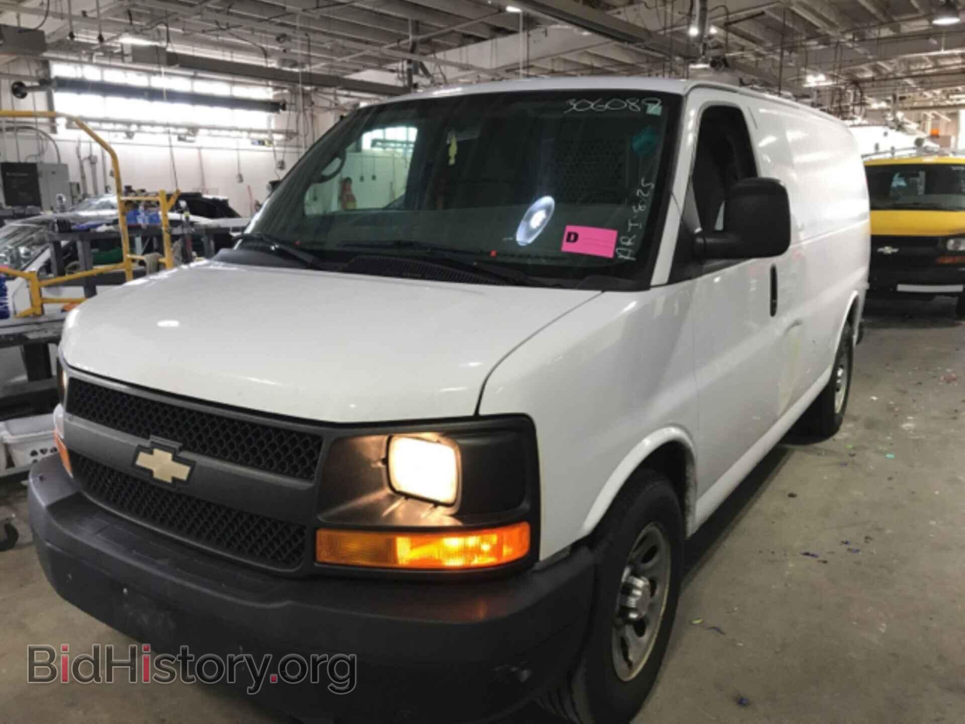 2014 CHEVROLET EXPRESS CARGO VAN - VIN: 1GCSGAFX8E1129393 - Photo 2
