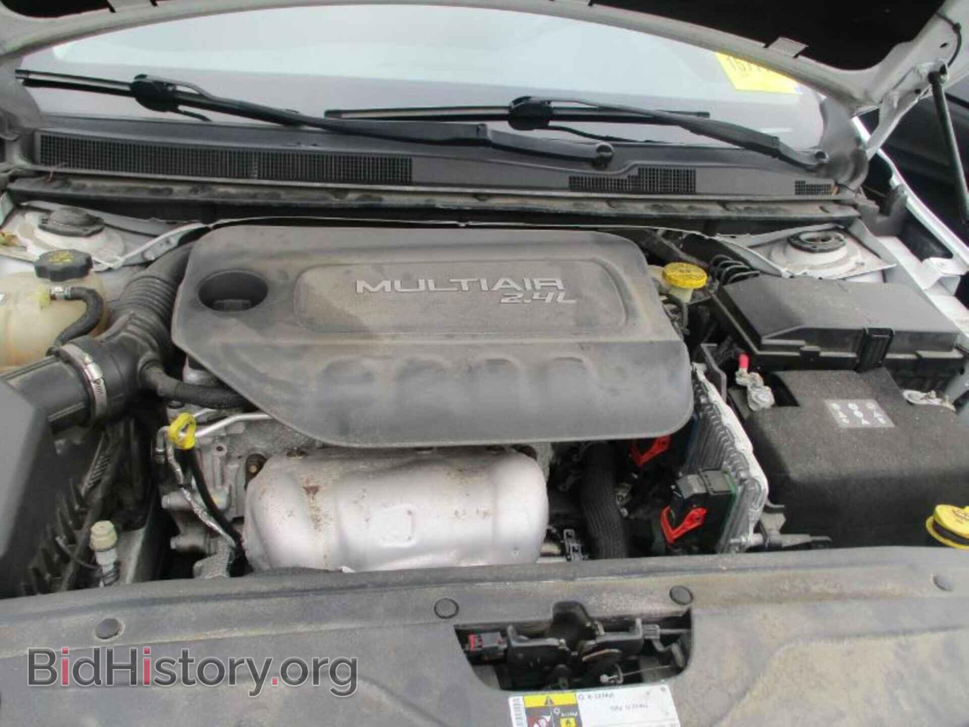 2015 CHRYSLER 200 - VIN: 1C3CCCAB3FN618807 - Фото 10