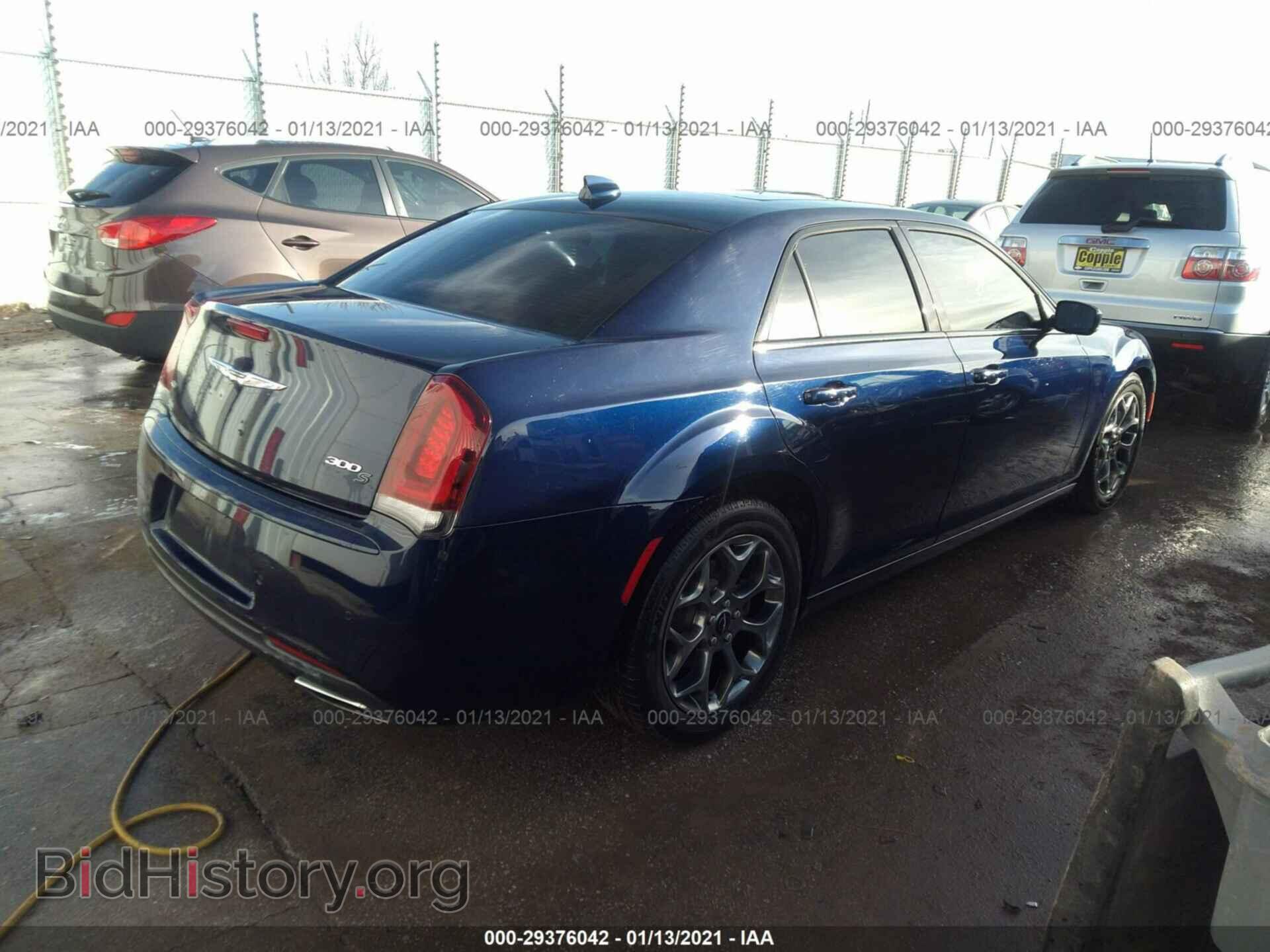 2017 CHRYSLER 300 - VIN: 2C3CCAGG7HH647777 - Фото 4