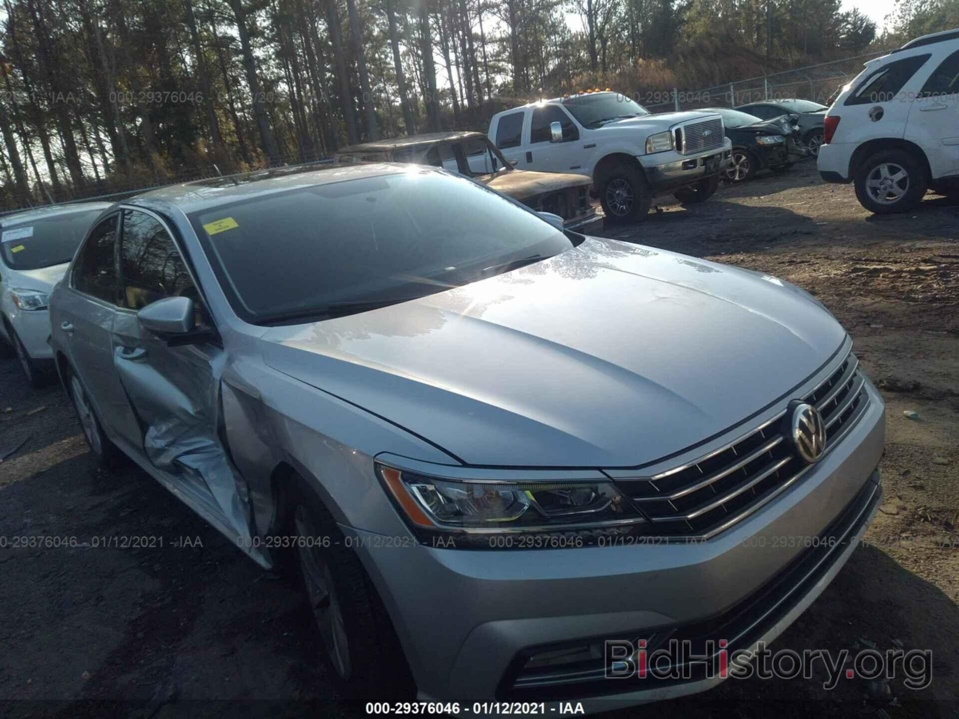 Photo 1VWBA7A36JC024873 - VOLKSWAGEN PASSAT 2018