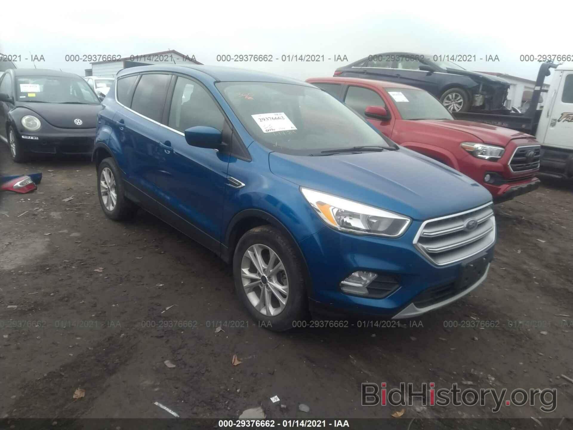 Photo 1FMCU0GD0HUC19826 - FORD ESCAPE 2017