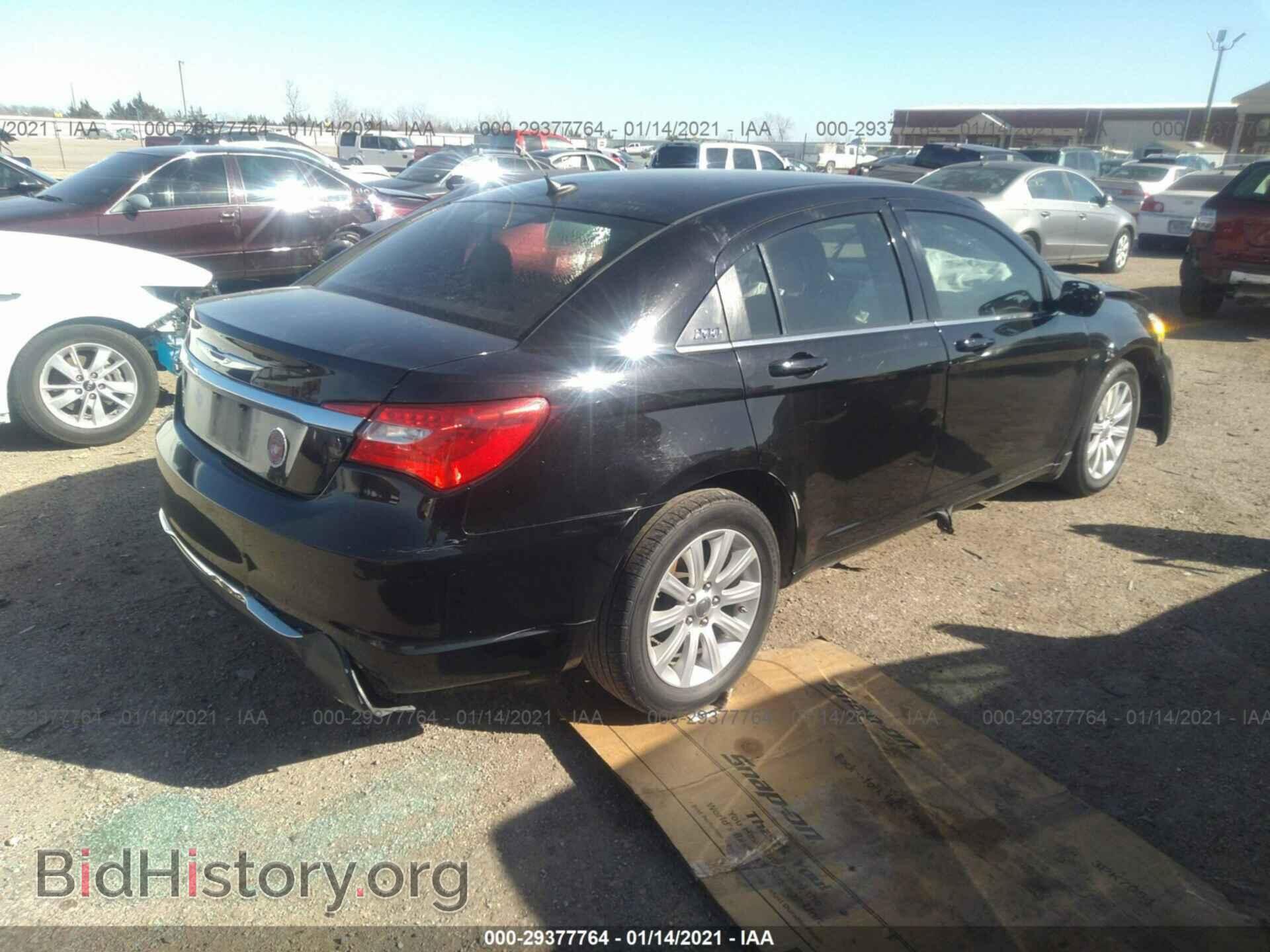 2012 CHRYSLER 200 - VIN: 1C3CCBBB9CN125055 - Фото 4