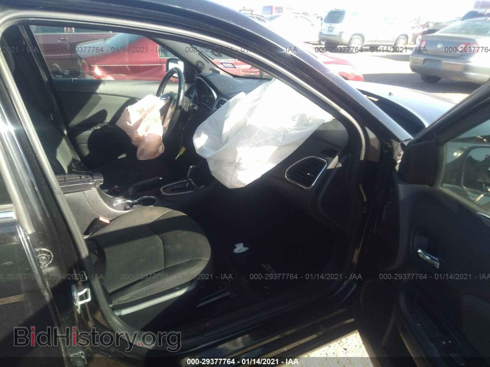 2012 CHRYSLER 200 - VIN: 1C3CCBBB9CN125055 - Фото 5