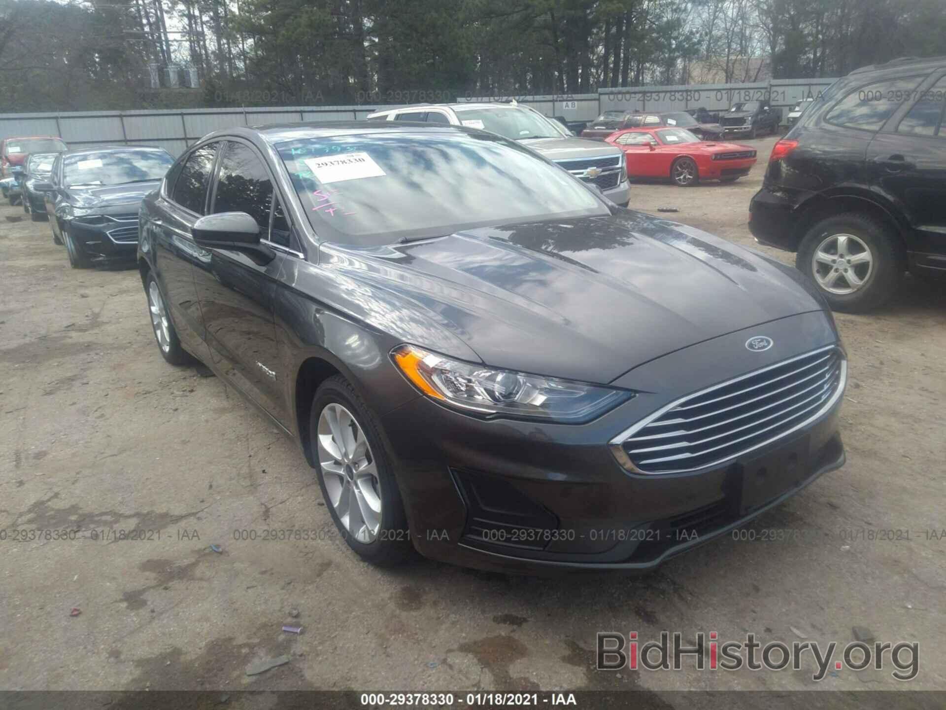 Photo 3FA6P0LU4KR120459 - FORD FUSION HYBRID 2019