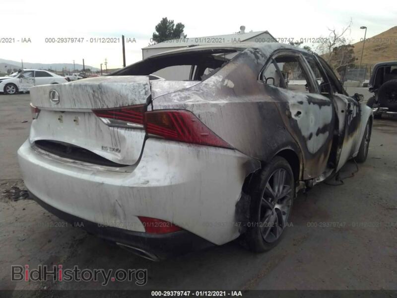 2019 Lexus IS (VIN JTHBA1D29K5093483) — фото 4 из 10