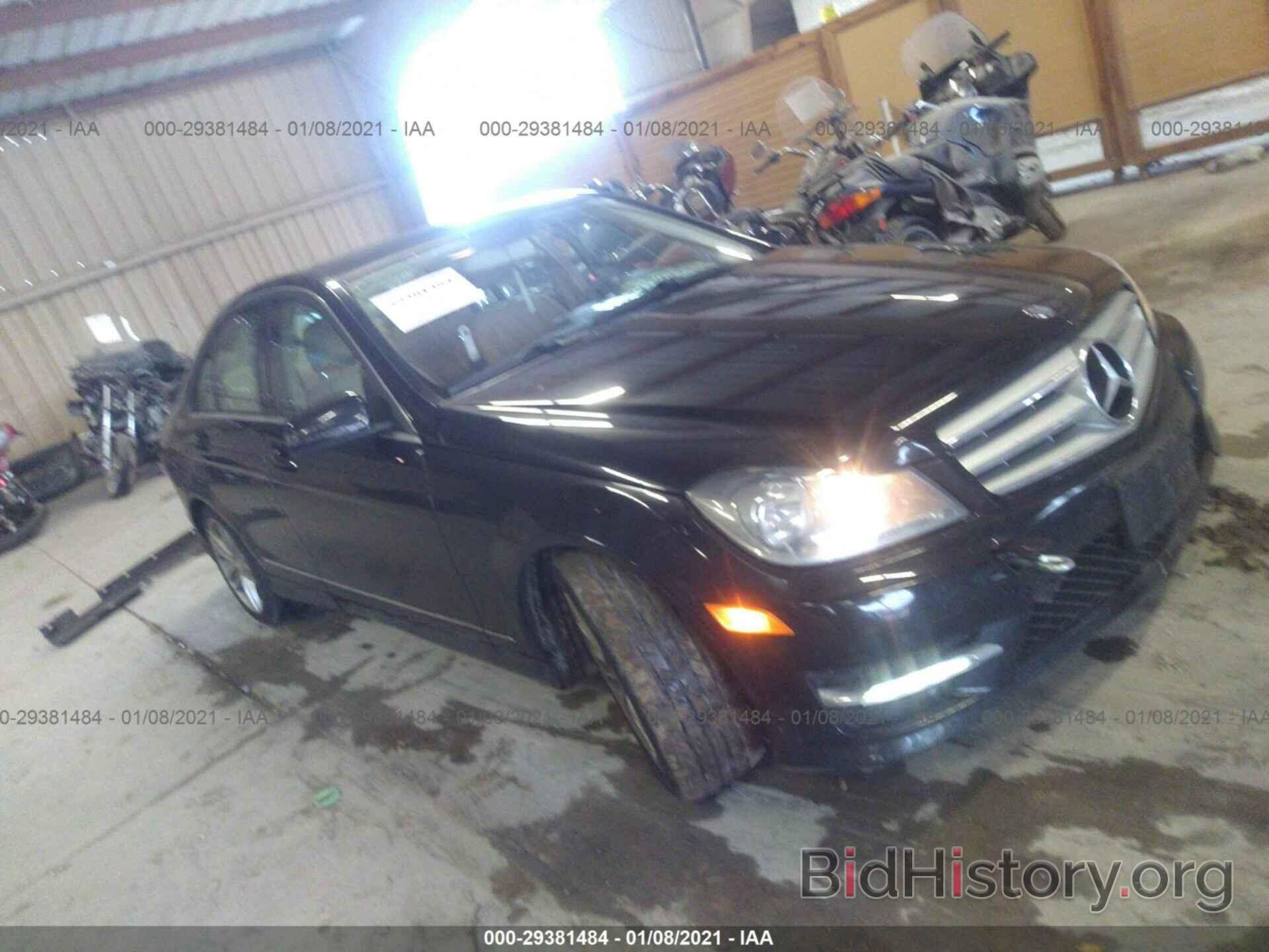 Photo WDDGF8ABXDR288127 - MERCEDES-BENZ C-CLASS 2013