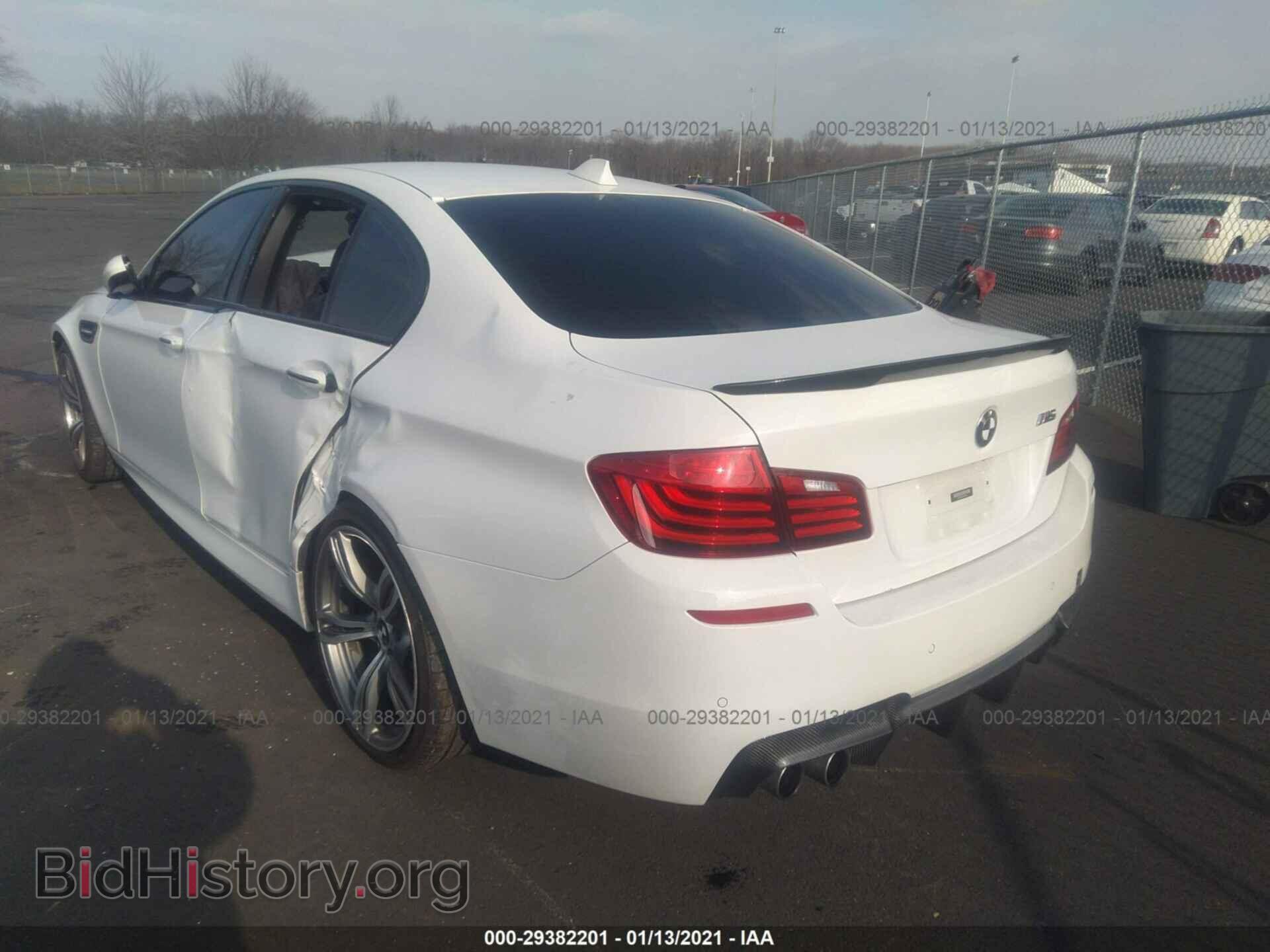 2014 BMW M5 - VIN: WBSFV9C55ED097616 - Photo 3