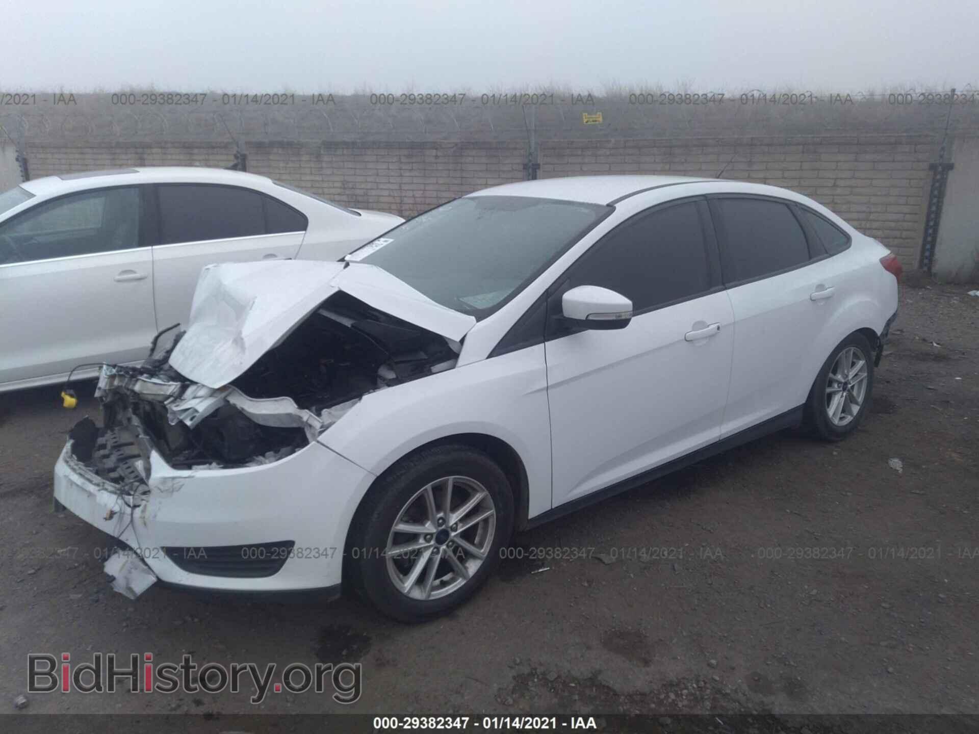 2016 FORD FOCUS - VIN: 1FADP3F27GL363353 - Фото 2