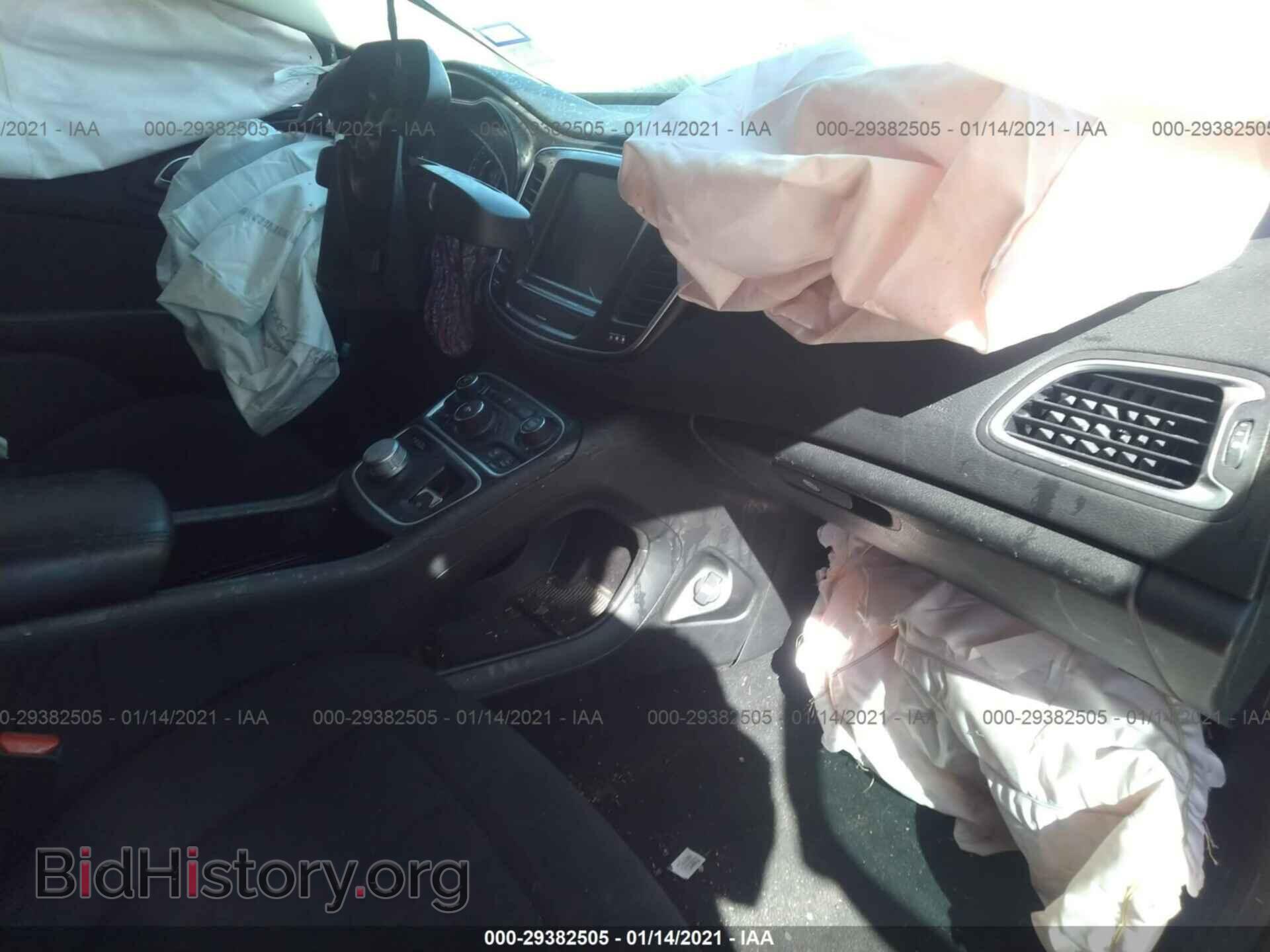 2016 CHRYSLER 200 - VIN: 1C3CCCAB3GN168285 - Фото 5