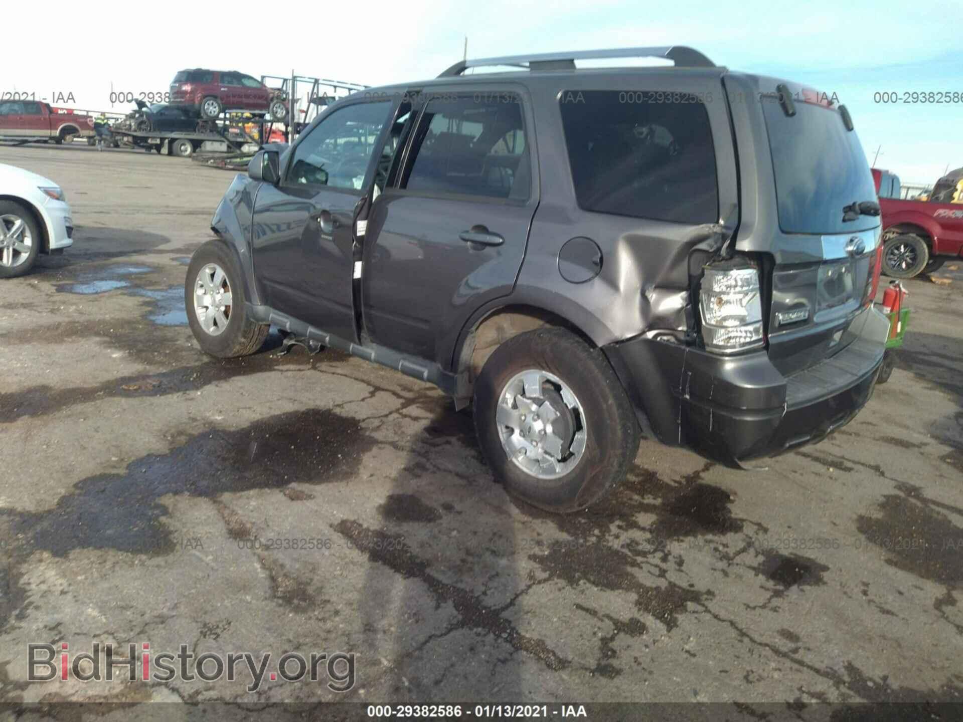 2011 FORD ESCAPE - VIN: 1FMCU0EG3BKC66977 - Фото 3