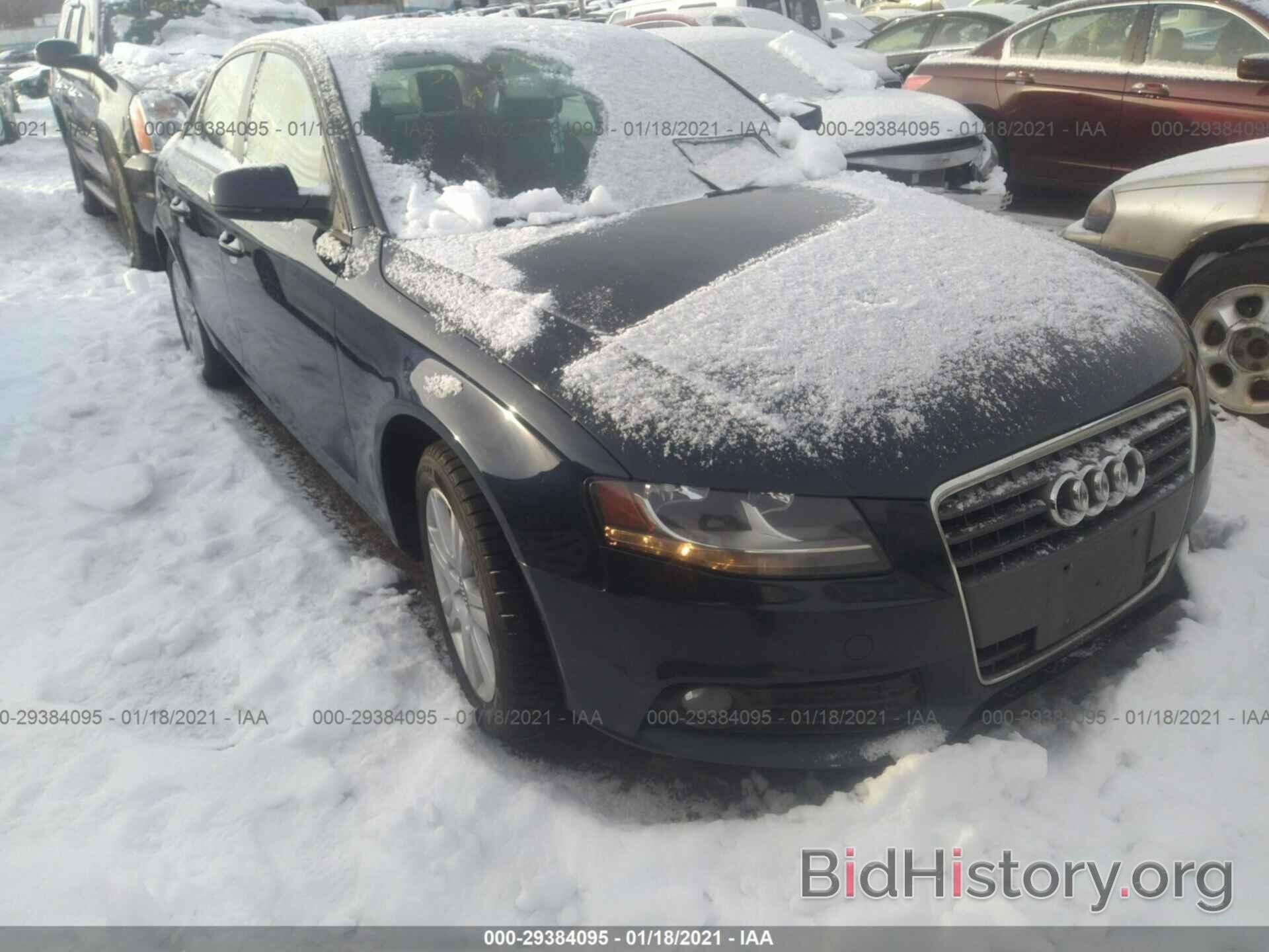 Photo WAUBFAFLXBN030463 - AUDI A4 2011