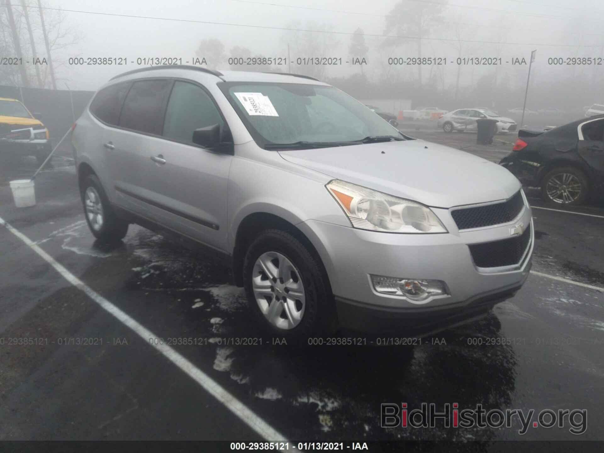 Photo 1GNLREED8AS109346 - CHEVROLET TRAVERSE 2010