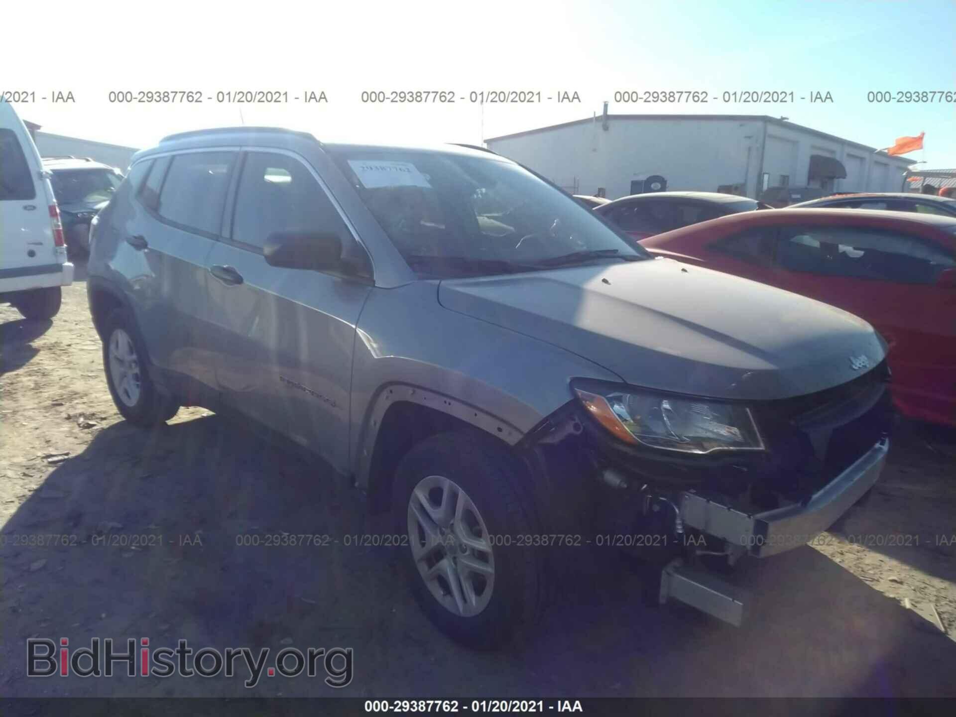 Фотография 3C4NJCAB4LT253124 - JEEP COMPASS 2020