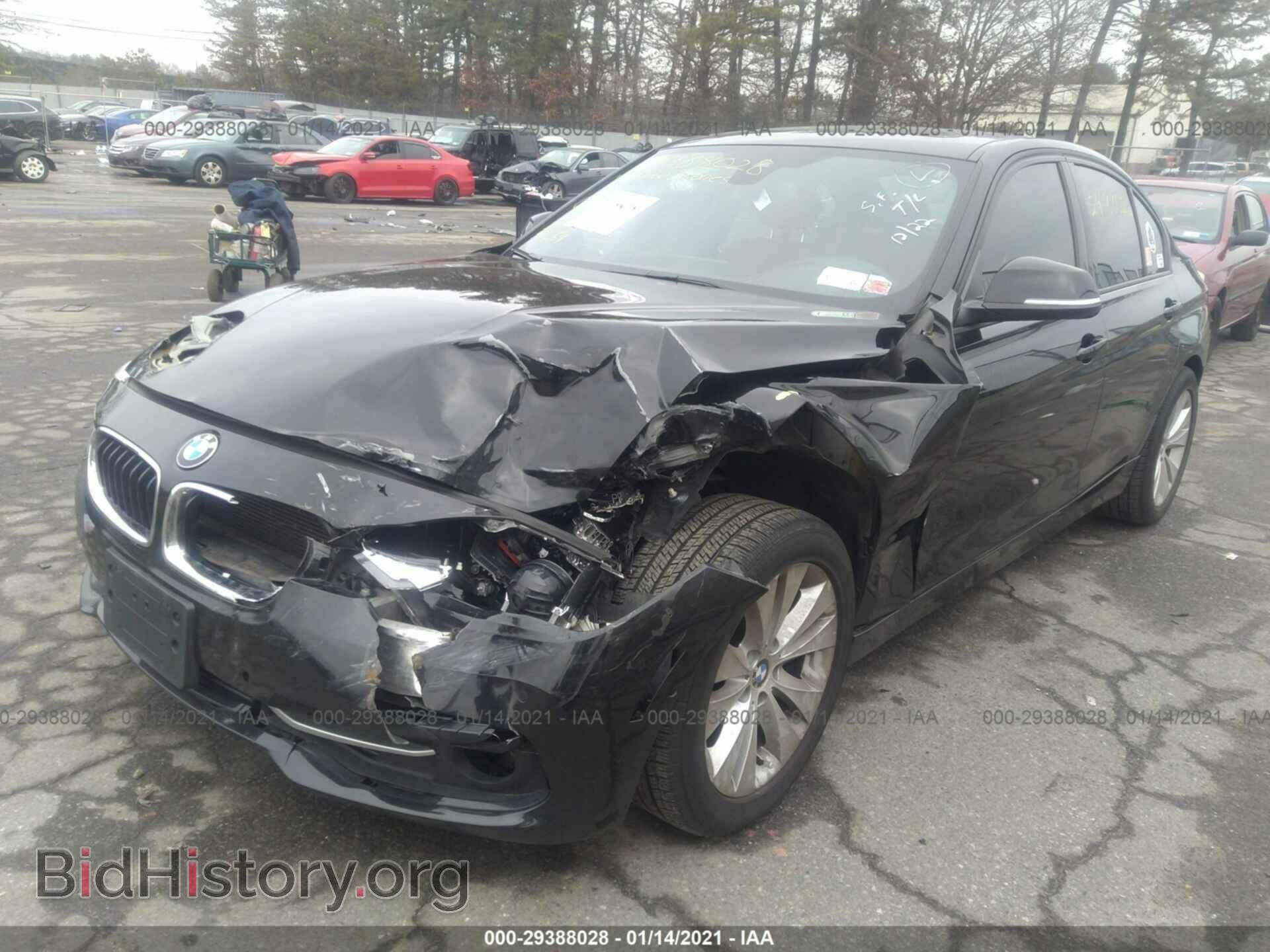 2016 BMW 3 SERIES - VIN: WBA8E3G53GNU05075 - Фото 2
