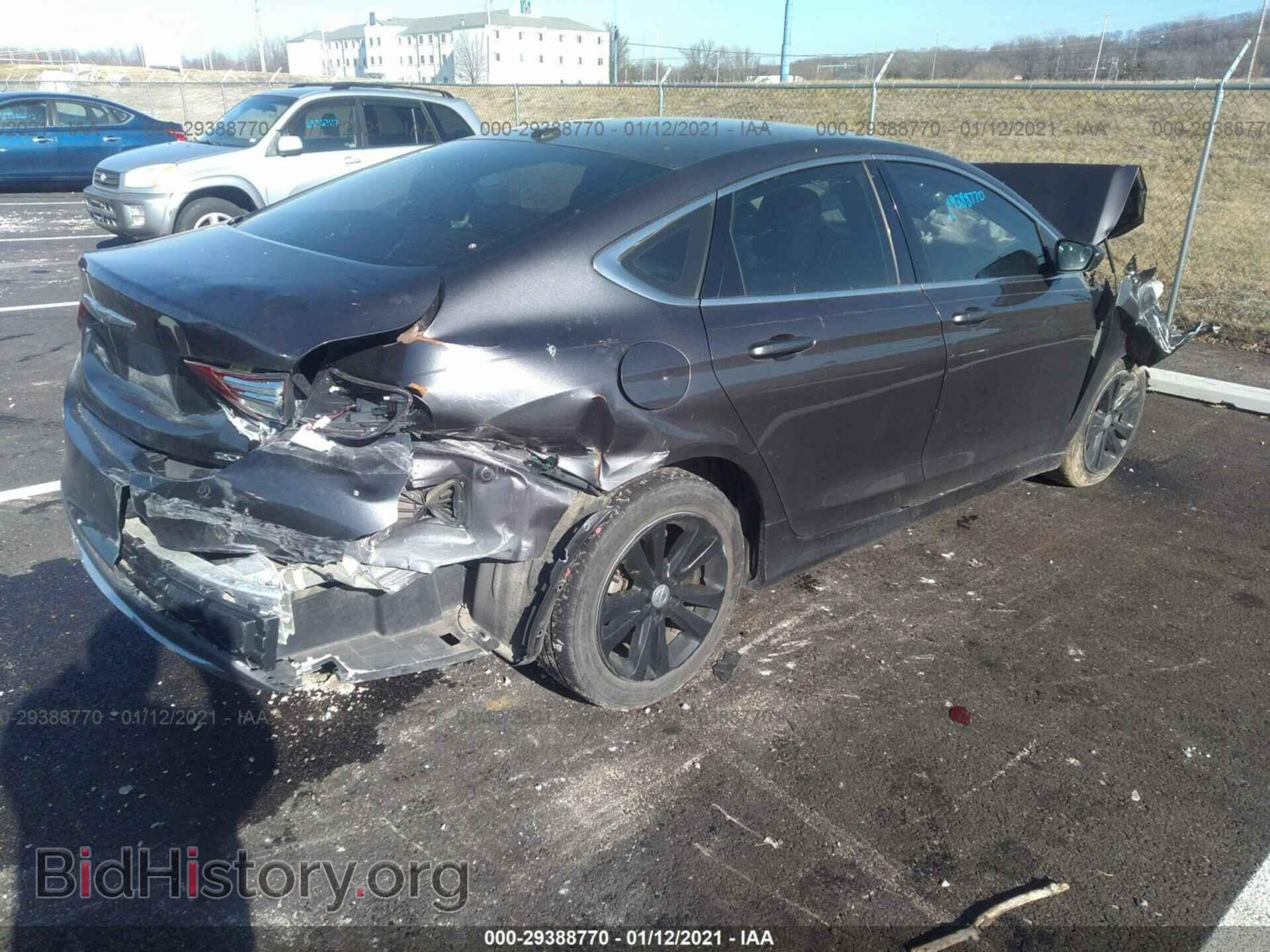 2015 CHRYSLER 200 - VIN: 1C3CCCAB3FN677436 - Photo 4