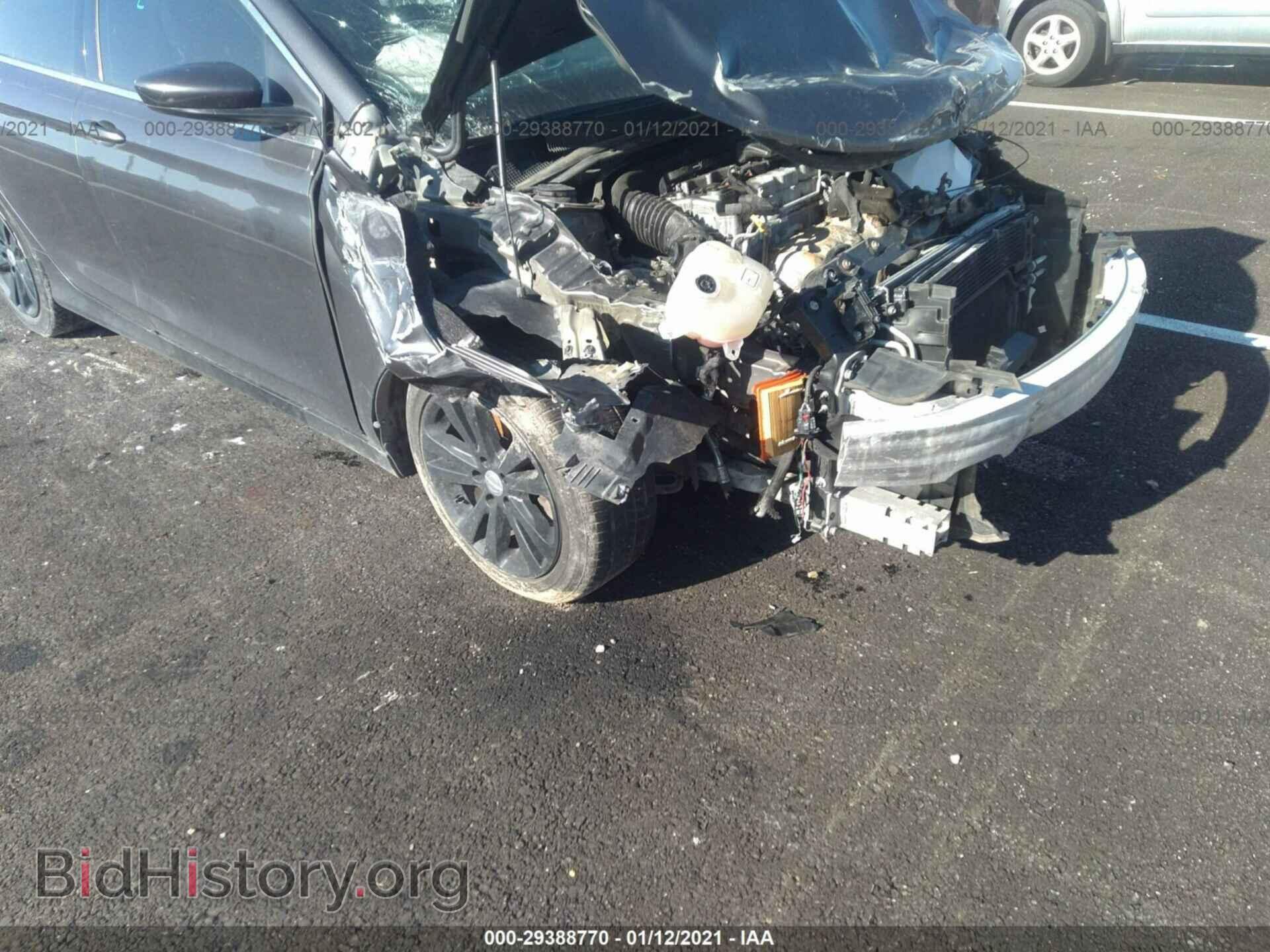 2015 CHRYSLER 200 - VIN: 1C3CCCAB3FN677436 - Photo 6