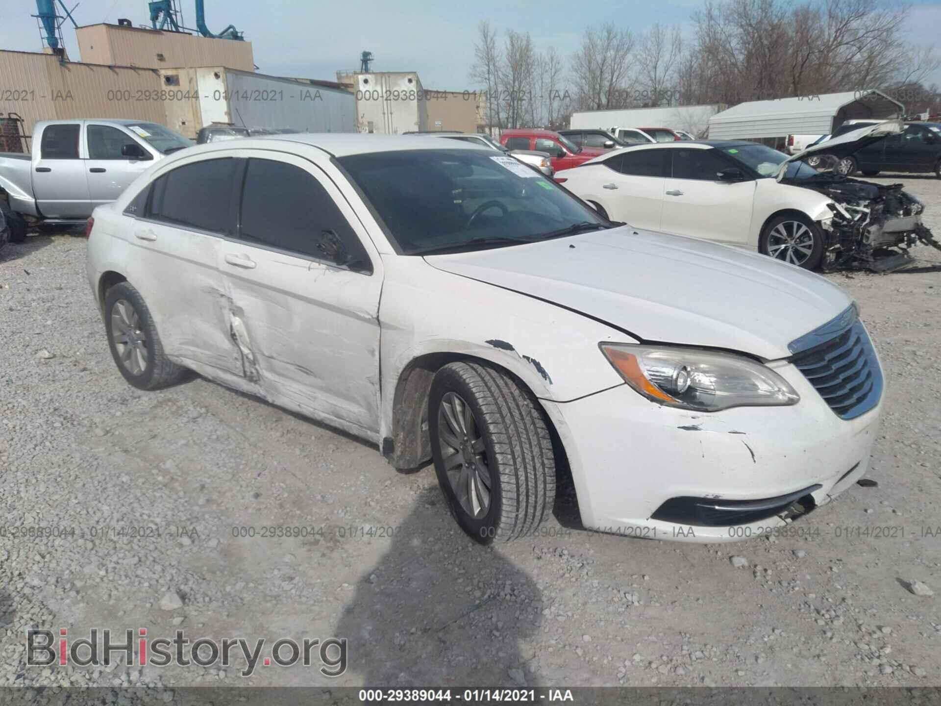 Photo 1C3BC1FB2BN521651 - CHRYSLER 200 2011