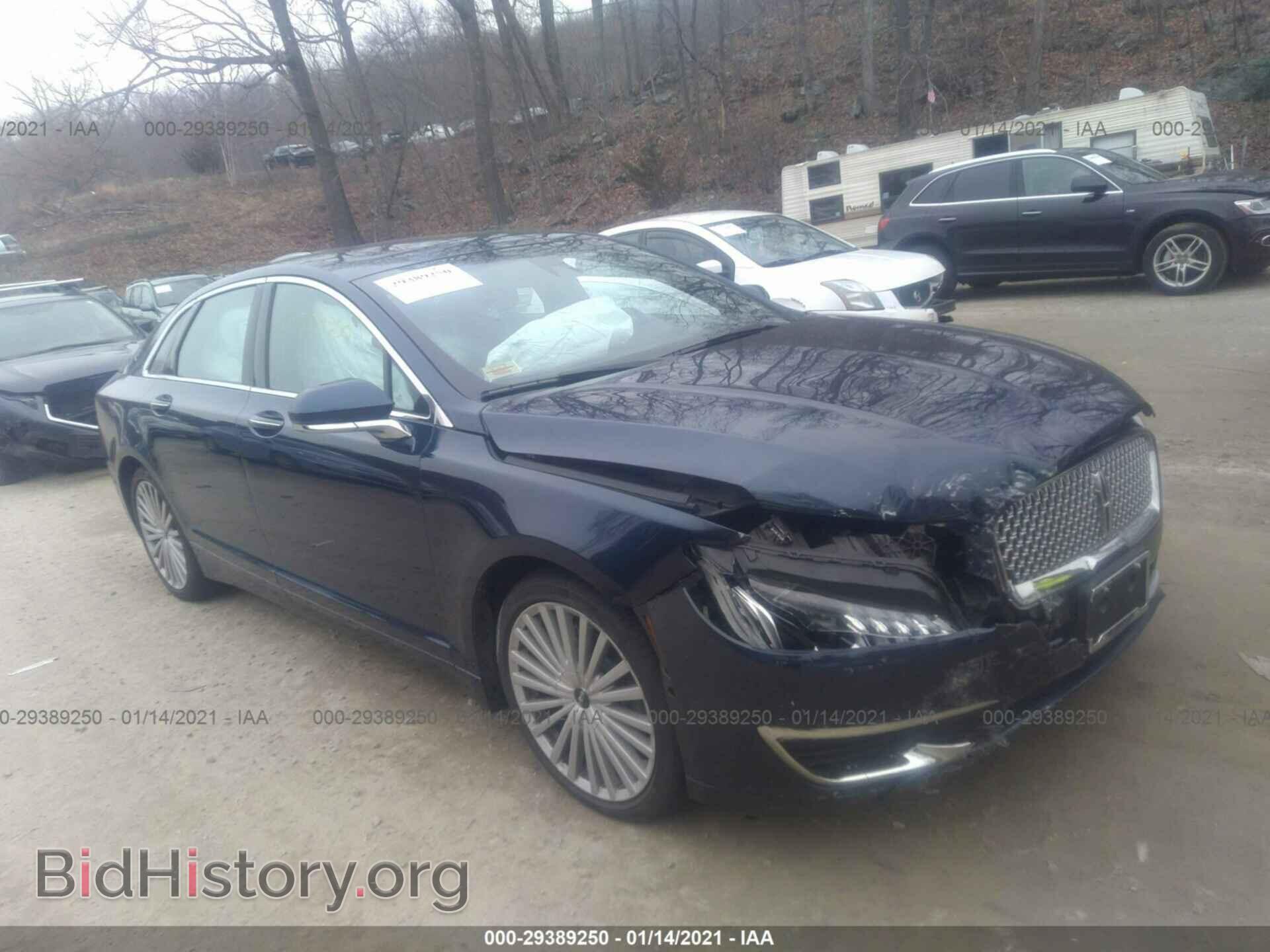 Фотография 3LN6L5FC7HR614485 - LINCOLN MKZ 2017