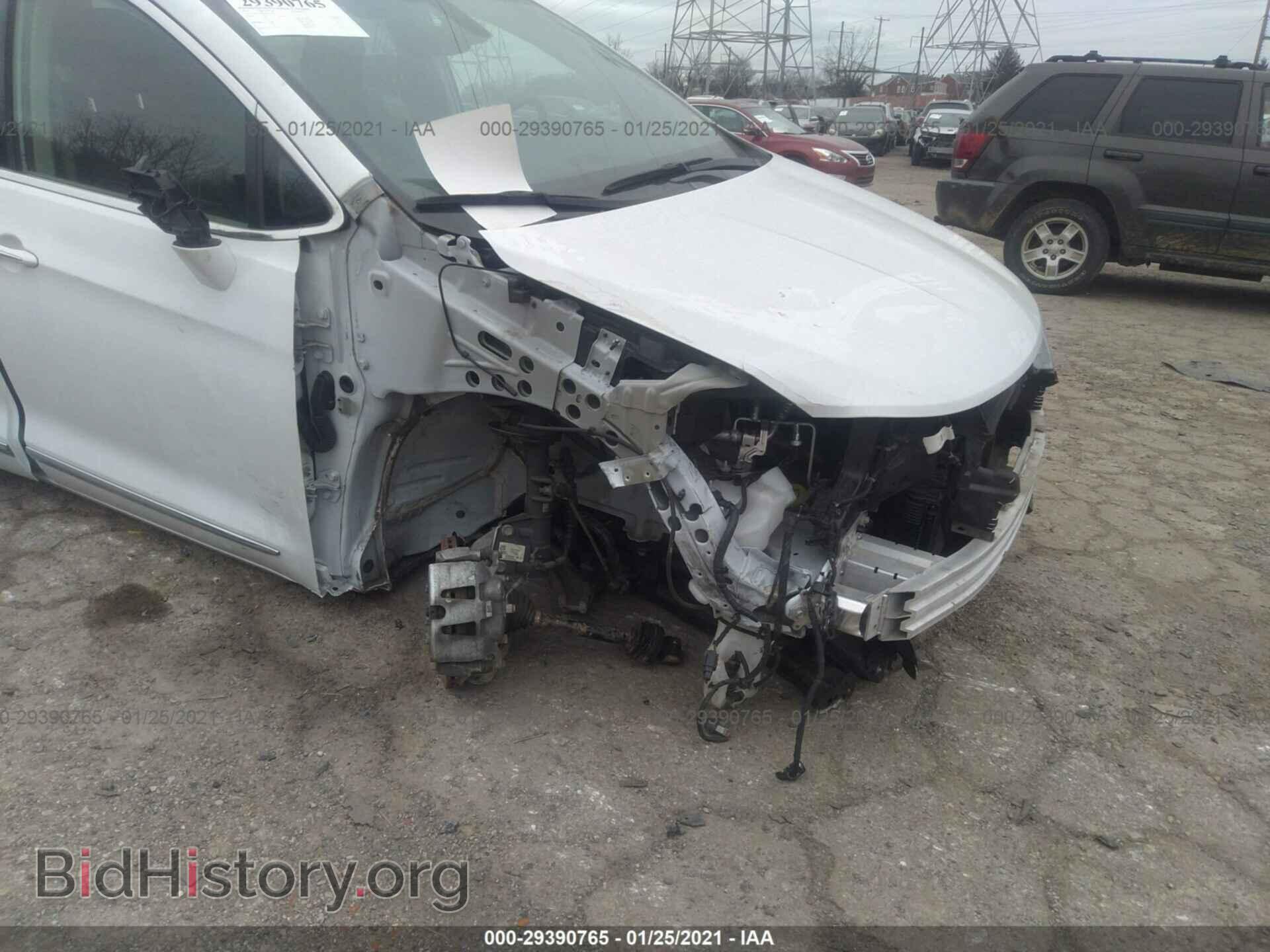 2018 CHRYSLER PACIFICA - VIN: 2C4RC1BG3JR277991 - Фото 6