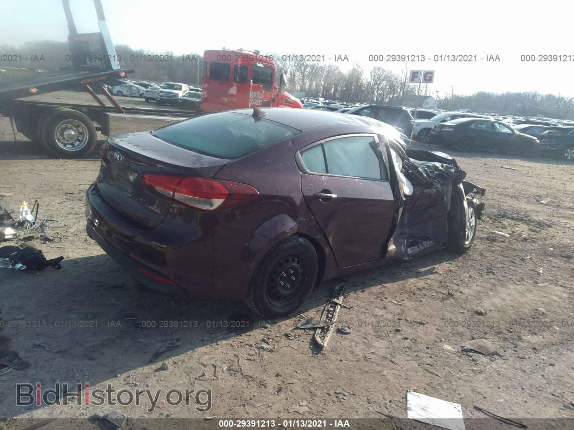 2017 KIA FORTE - VIN: 3KPFK4A77HE061498 - Фото 4