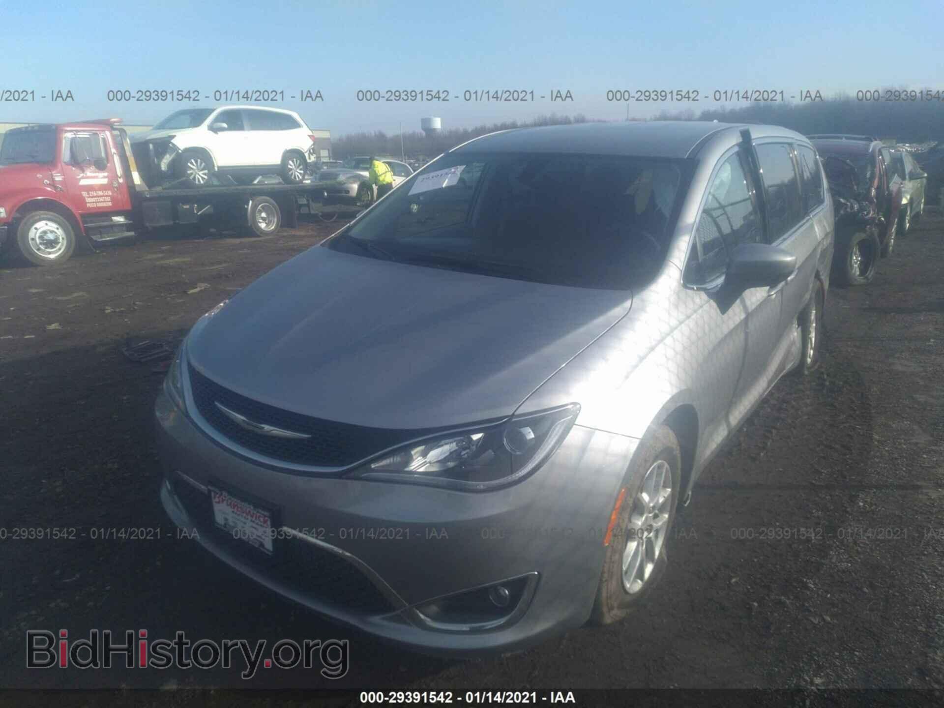 2017 CHRYSLER PACIFICA - VIN: 2C4RC1BG5HR778942 - Фото 2
