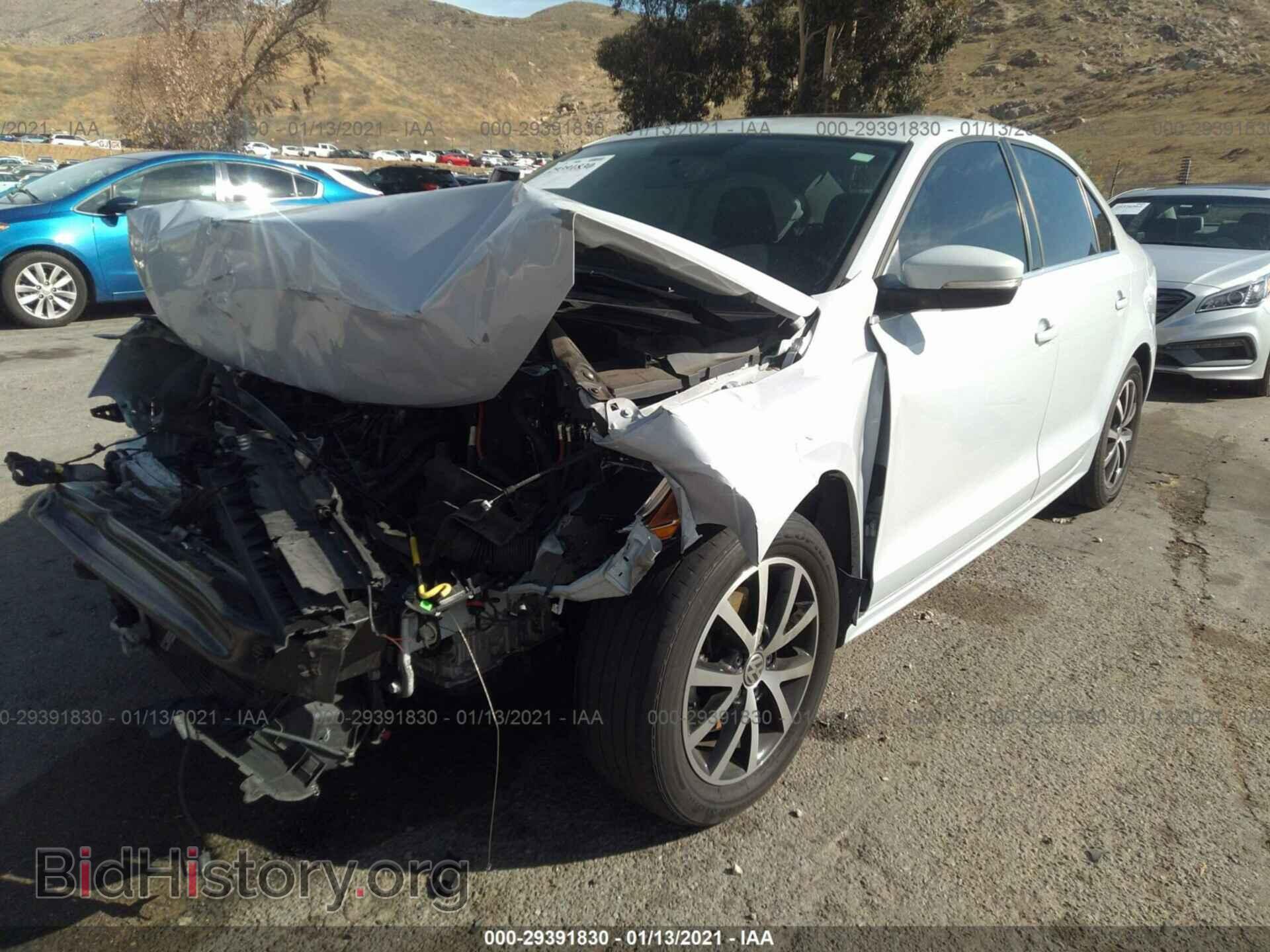 2017 VOLKSWAGEN JETTA - VIN: 3VWDB7AJ0HM247553 - Фото 2