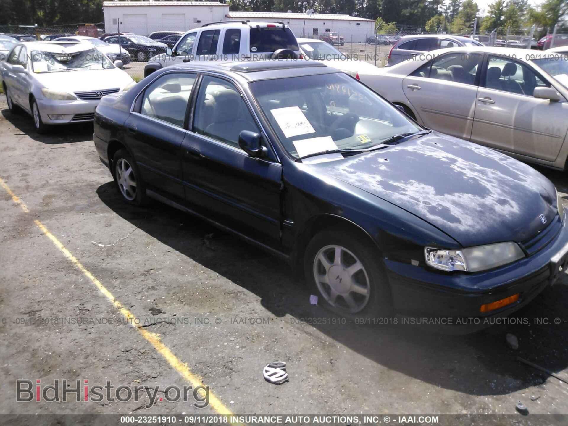 2011 SUBARU LEGACY - VIN: 4S3BMCL62B3243566 - Фото 6