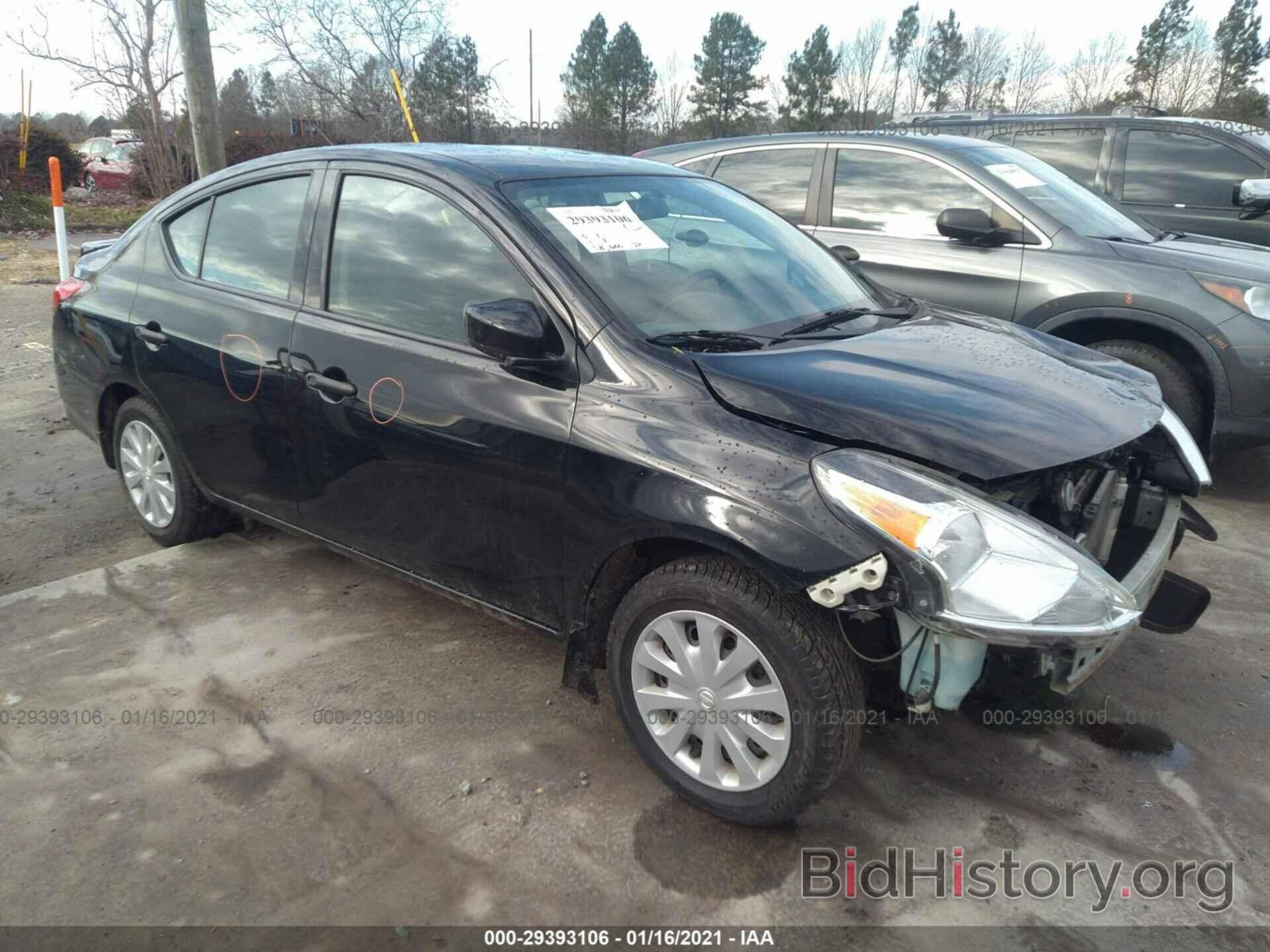 Photo 3N1CN7AP7HL869084 - NISSAN VERSA SEDAN 2017