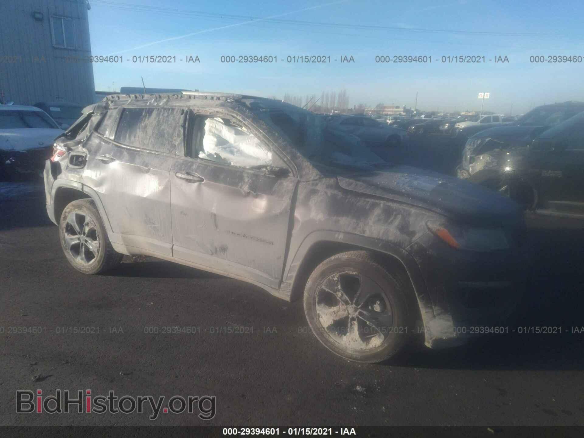 Photo 3C4NJDBB8LT132746 - JEEP COMPASS 2020