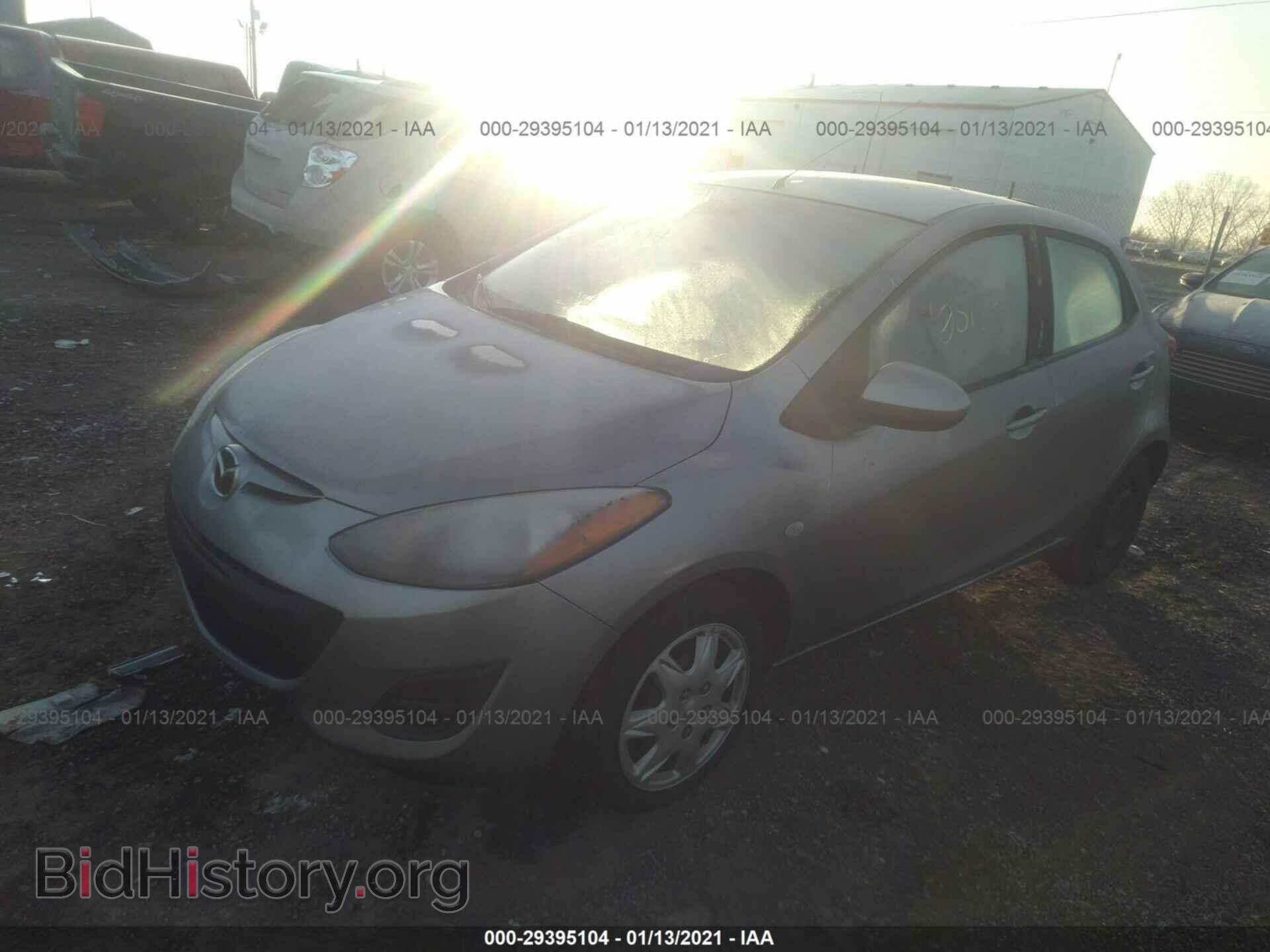 2014 MAZDA MAZDA2 - VIN: JM1DE1KY4E0182062 - Фото 2