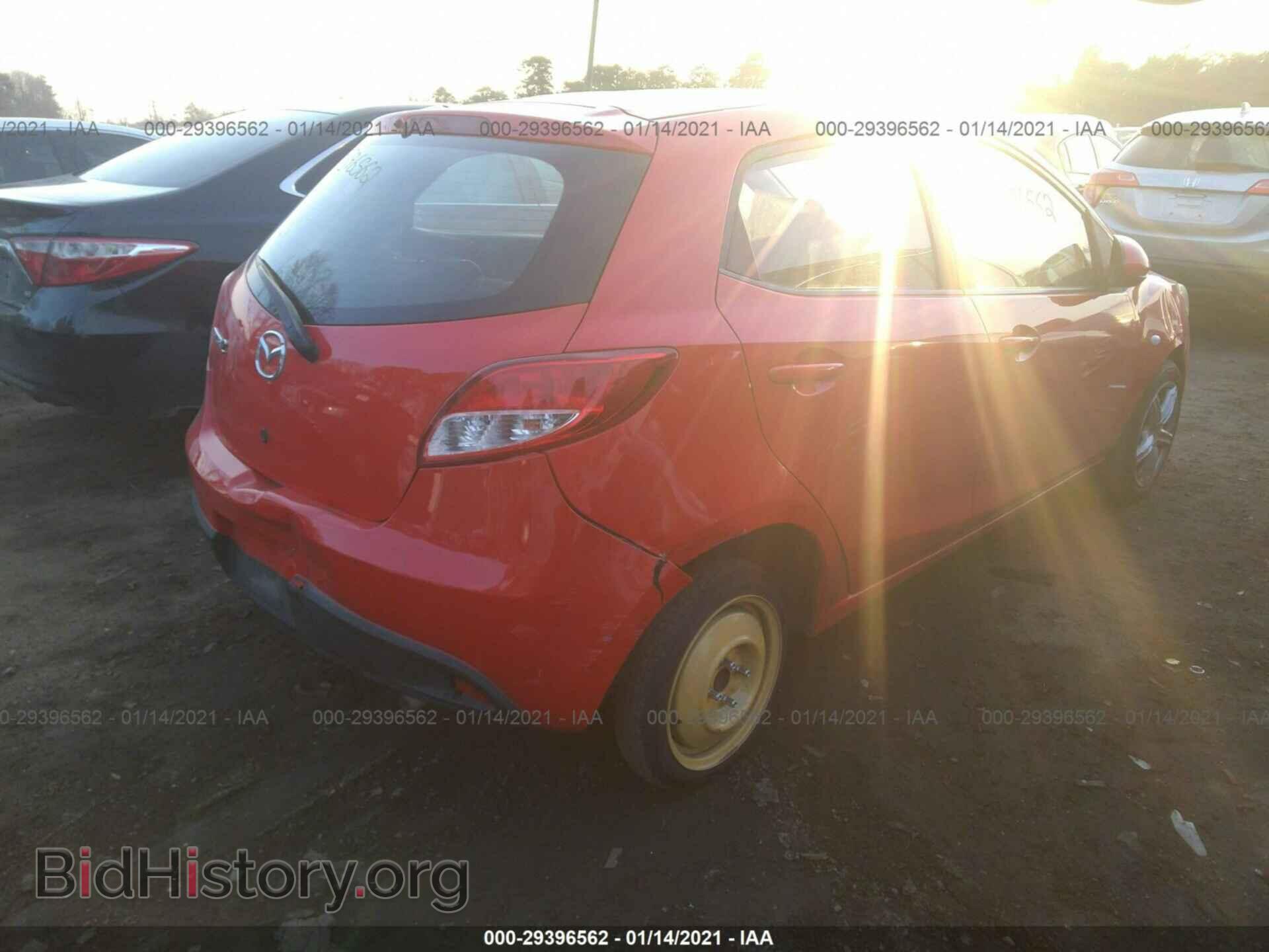 2012 MAZDA MAZDA2 - VIN: JM1DE1KZ2C0144447 - Фото 4