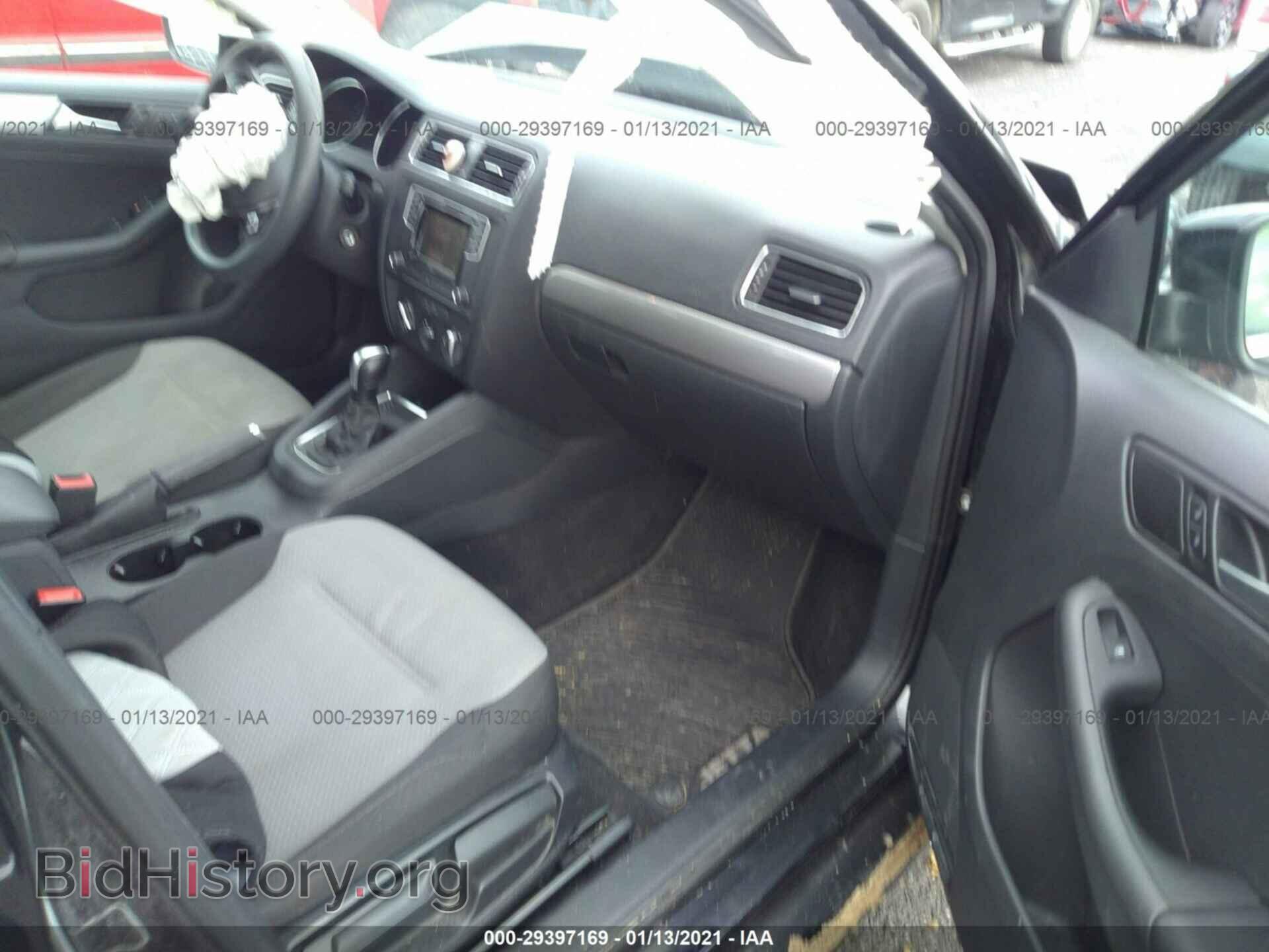 2017 VOLKSWAGEN JETTA - VIN: 3VW2B7AJ3HM237218 - Photo 5